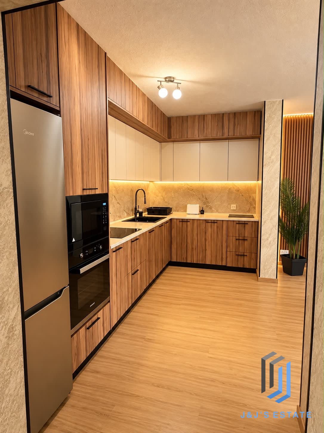 Fully Furnished Three Bedroom Apartment in Vibrant St Julian's · 2