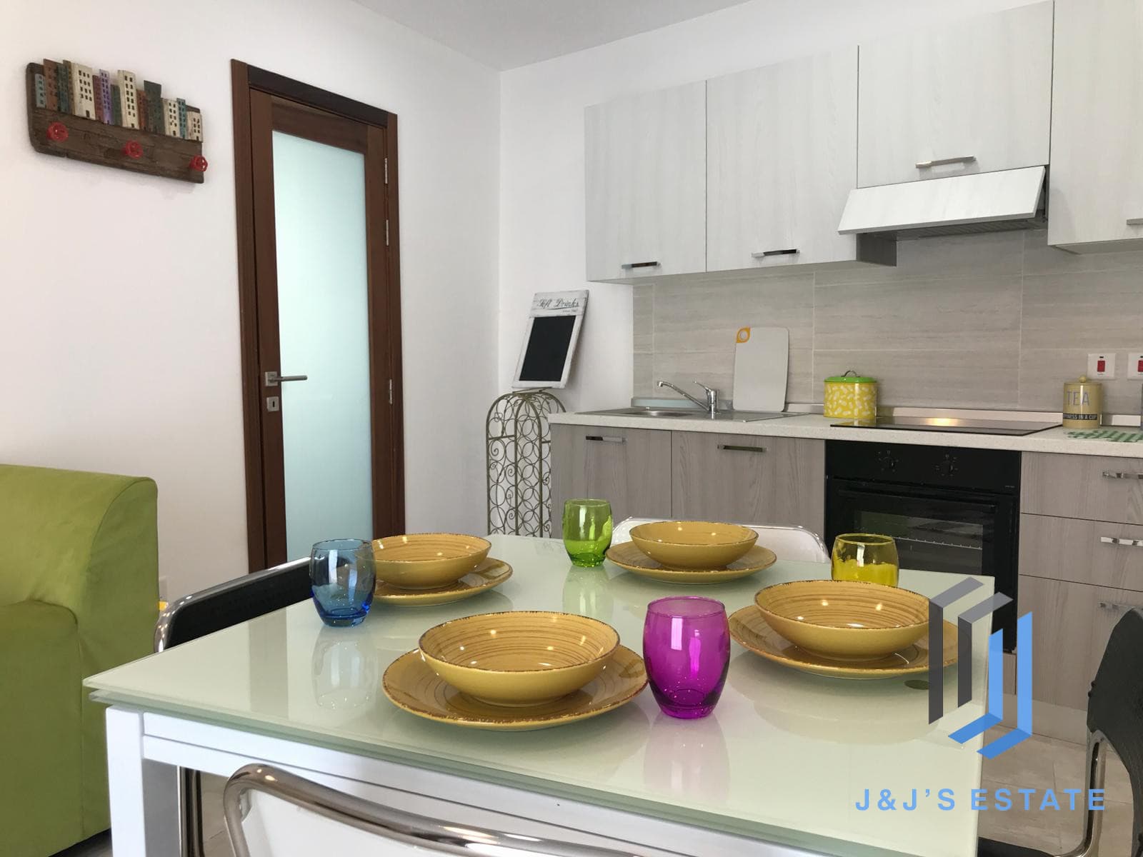 Fully Furnished Penthouse Apartment for Rent · 2