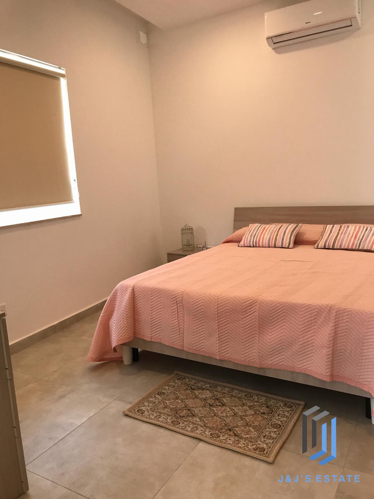 Fully Furnished Penthouse Apartment for Rent · 10