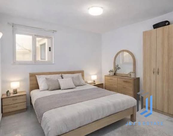 Ground-floor maisonette with 3 bedrooms in St Paul's Bay · 3