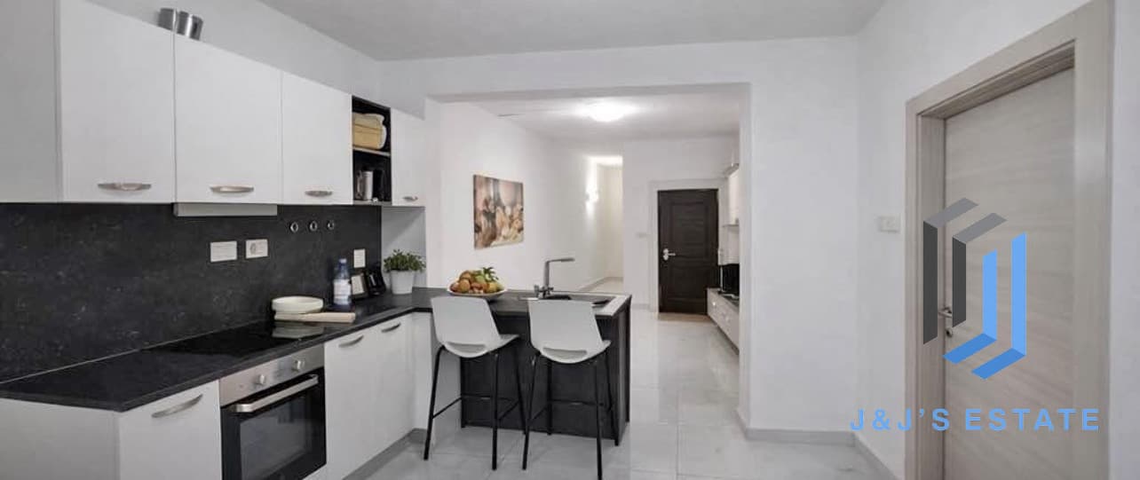 Ground-floor maisonette with 3 bedrooms in St Paul's Bay · 2