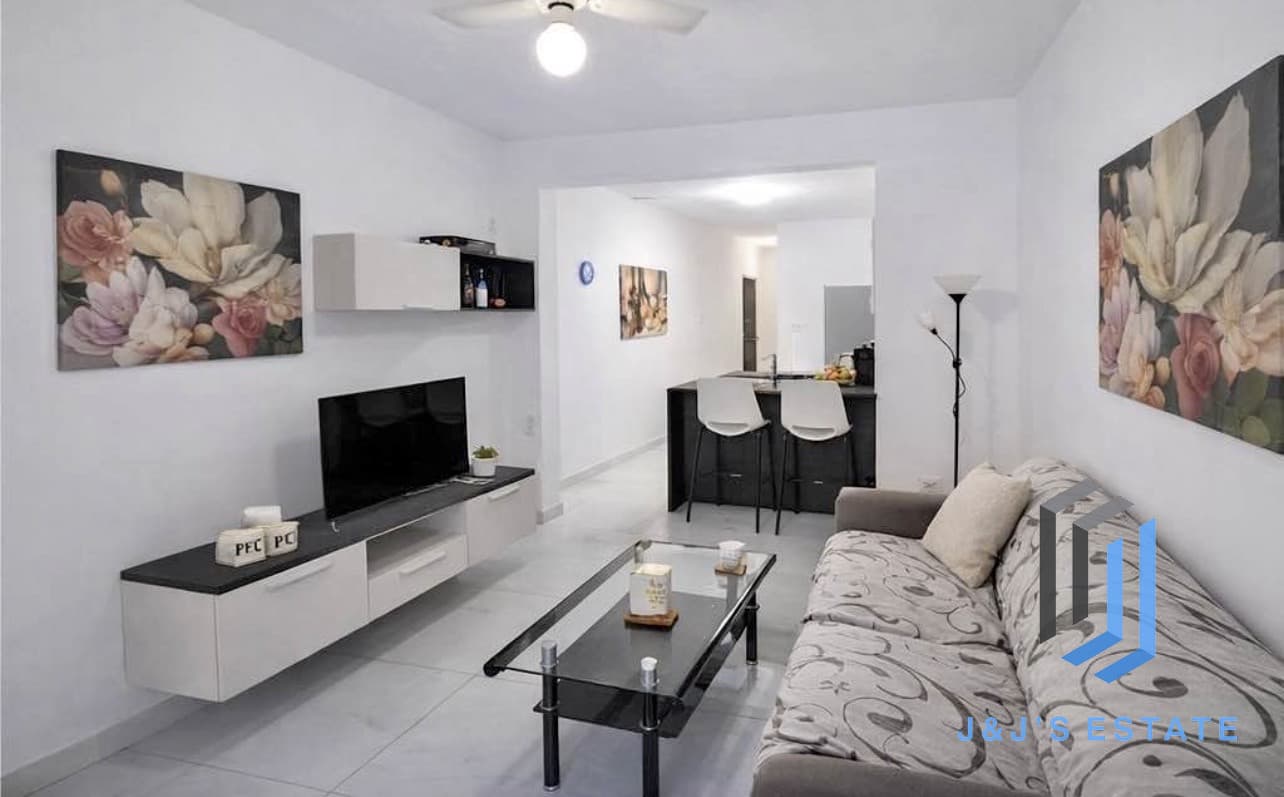 Ground-floor maisonette with 3 bedrooms in St Paul's Bay · 1