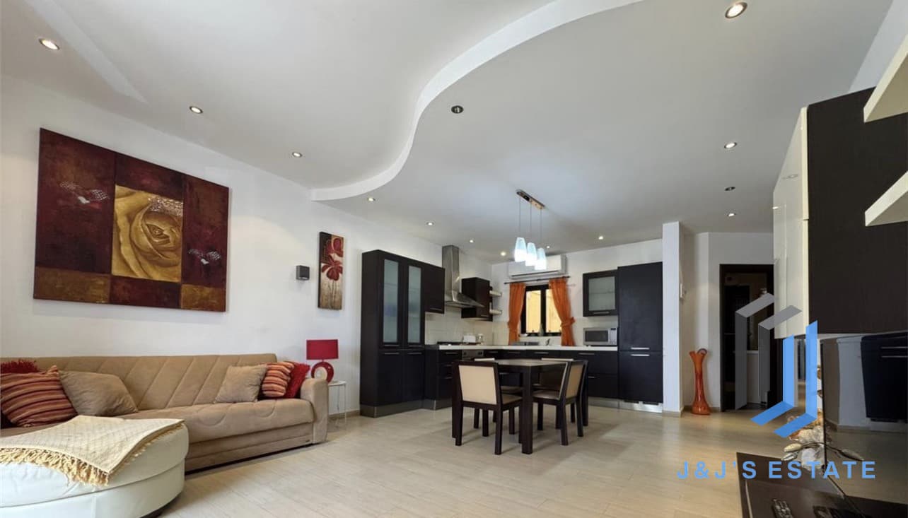 Duplex Maisonette with 4 Bedroom Fully Furnished · 4