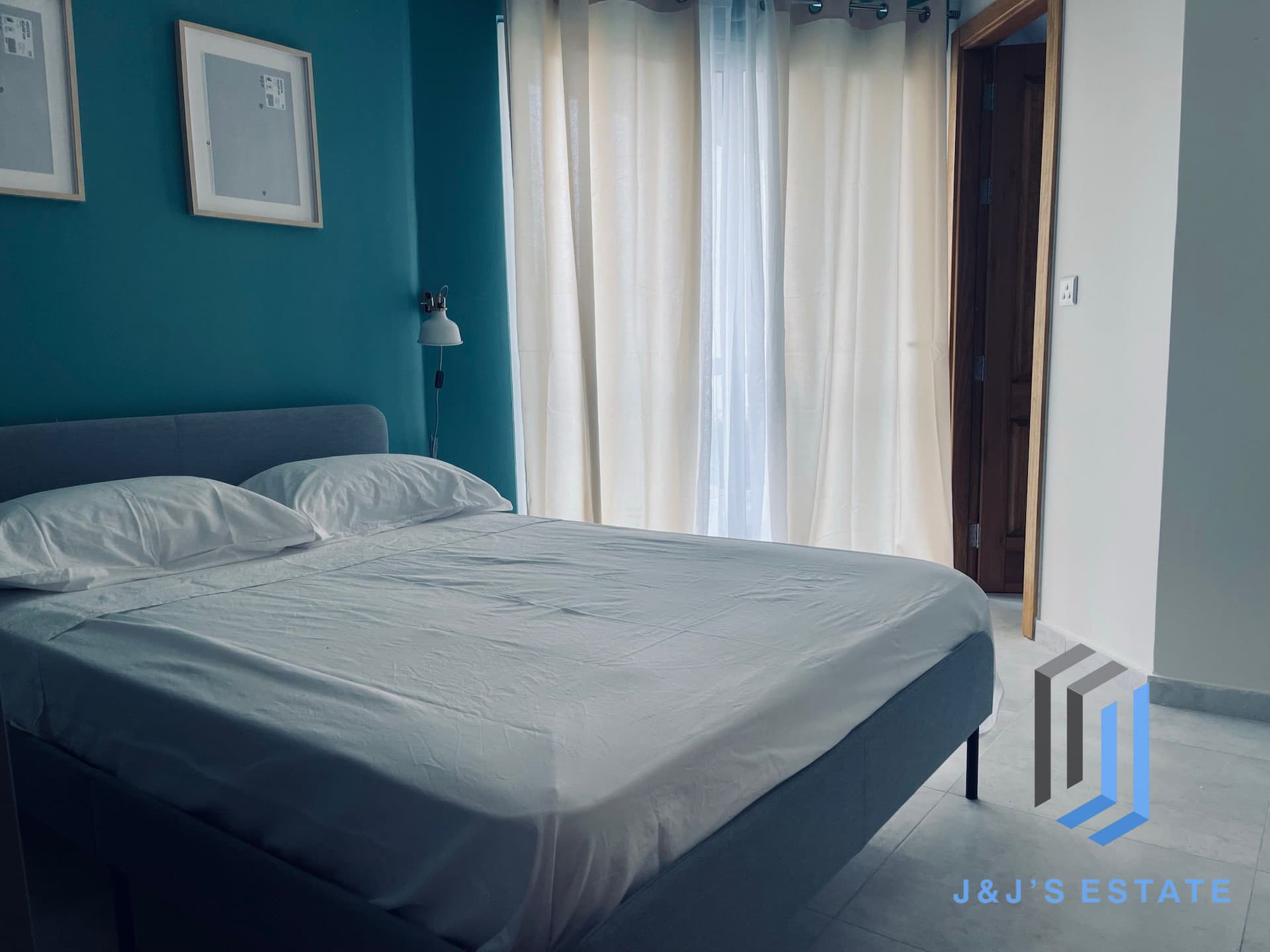Fully furnished two-bedroom apartment in Mosta · 10