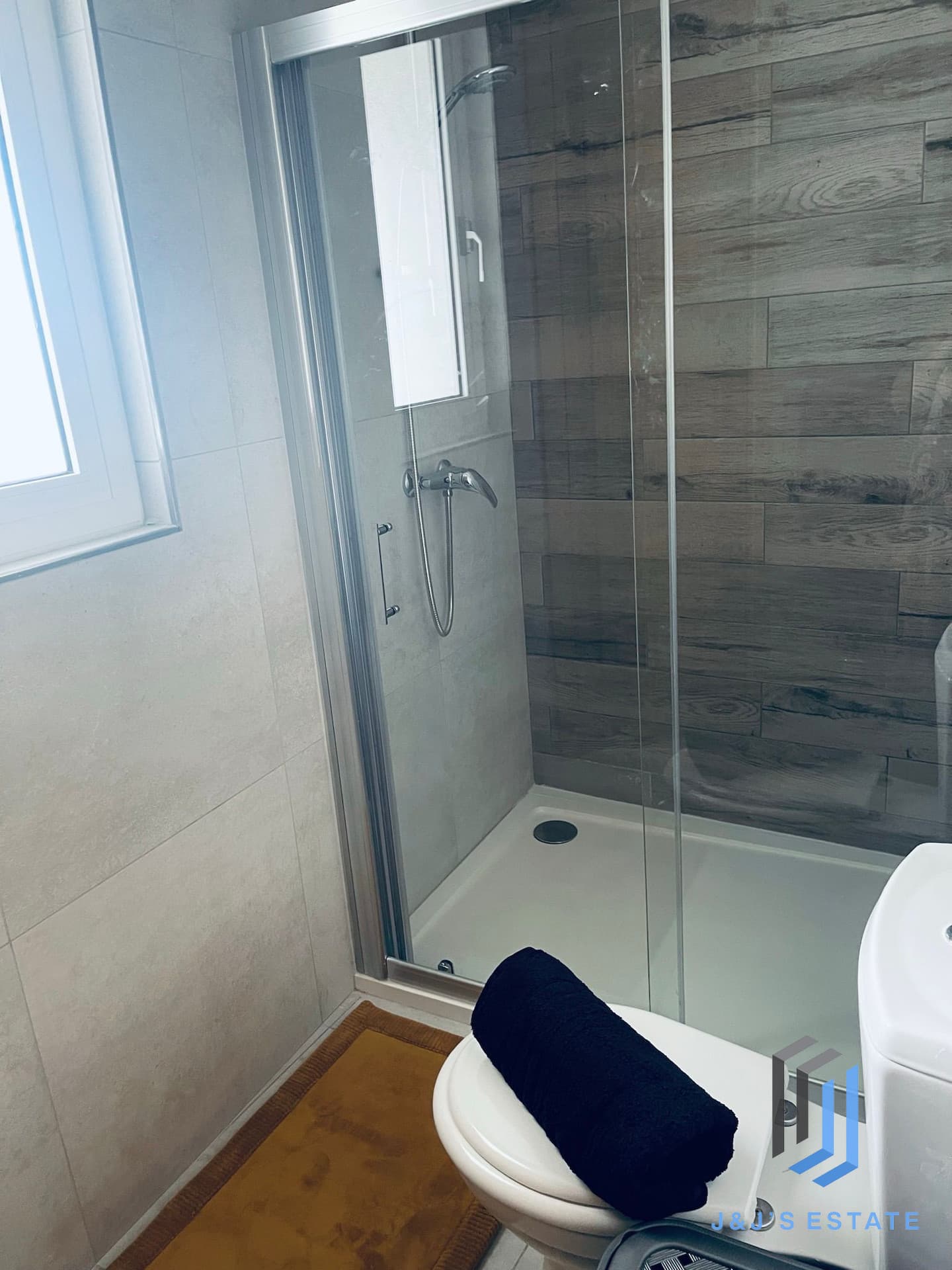 Fully furnished two-bedroom apartment in Mosta · 11