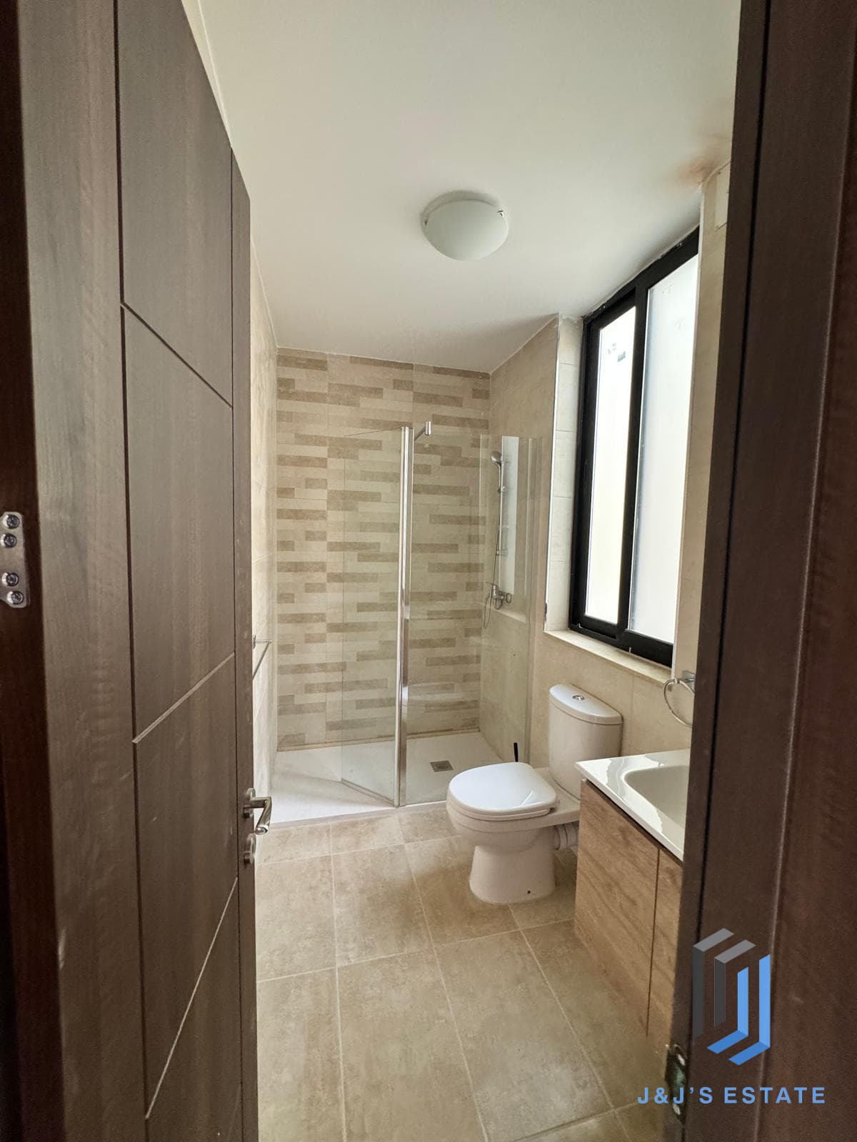 Fully furnished two-bedroom apartment in central Msida · 5