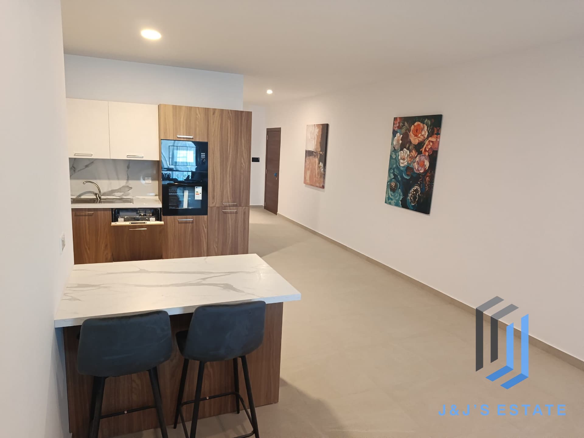Fully Furnished Two Bedroom Apartment in Birzebbuga · 2
