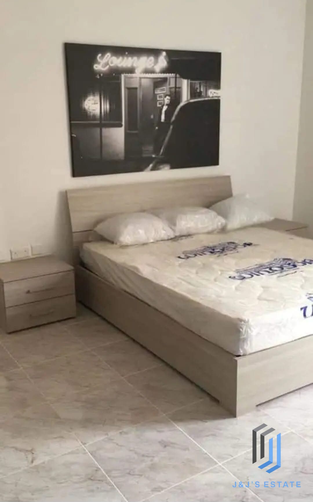 Fully furnished three-bedroom apartment in Qrendi · 5