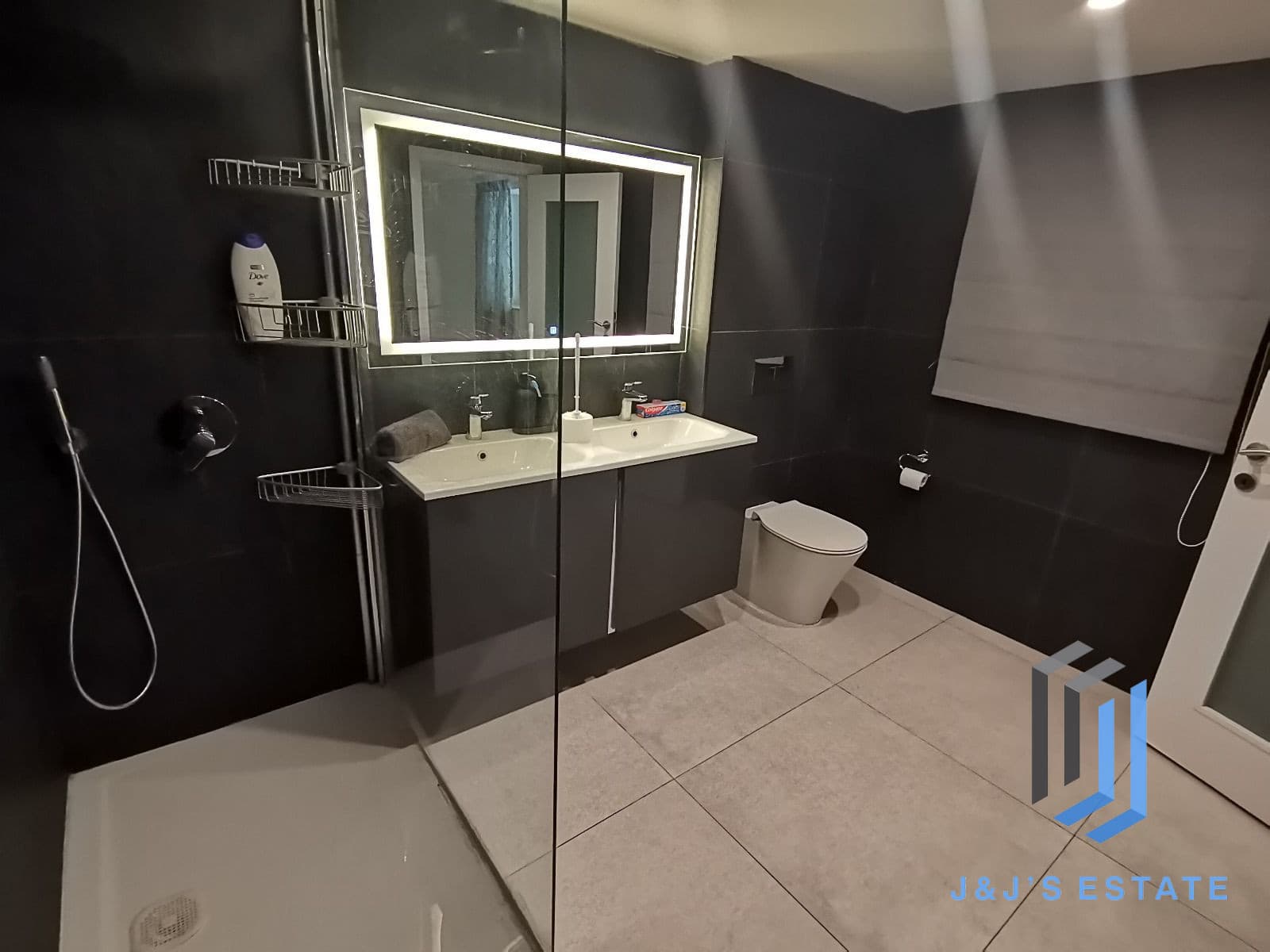 Fully Furnished Two Bedroom Apartment in Lively St Julians · 13