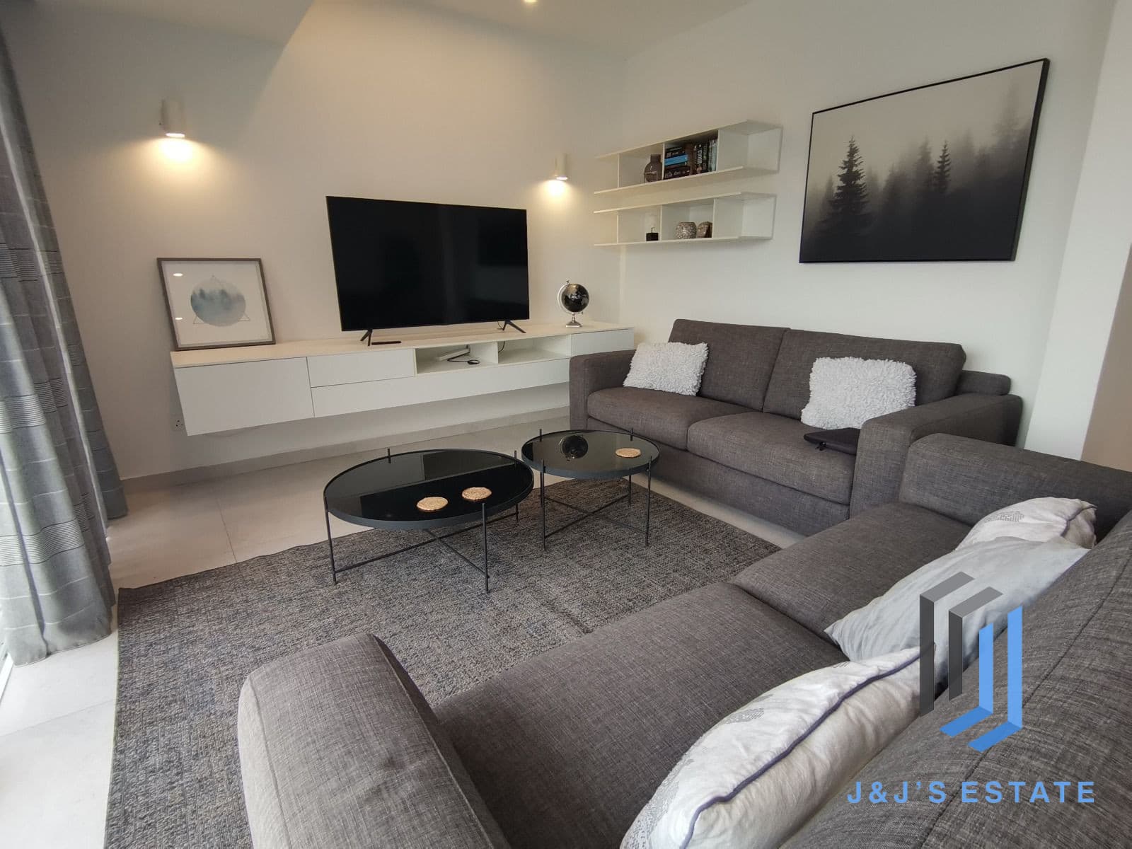Fully Furnished Two Bedroom Apartment in Lively St Julians · 9