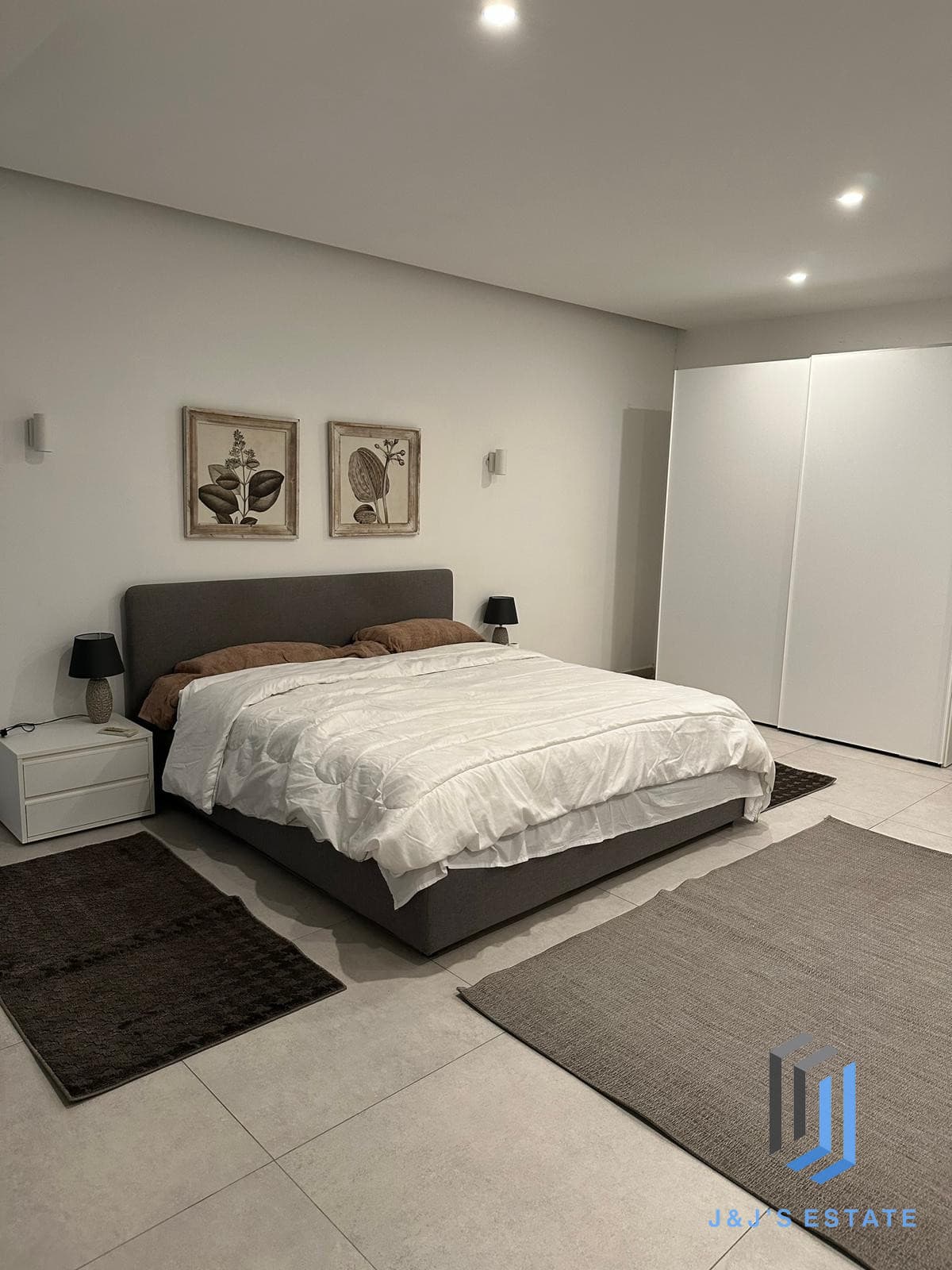Fully Furnished Two Bedroom Apartment in Lively St Julians · 12