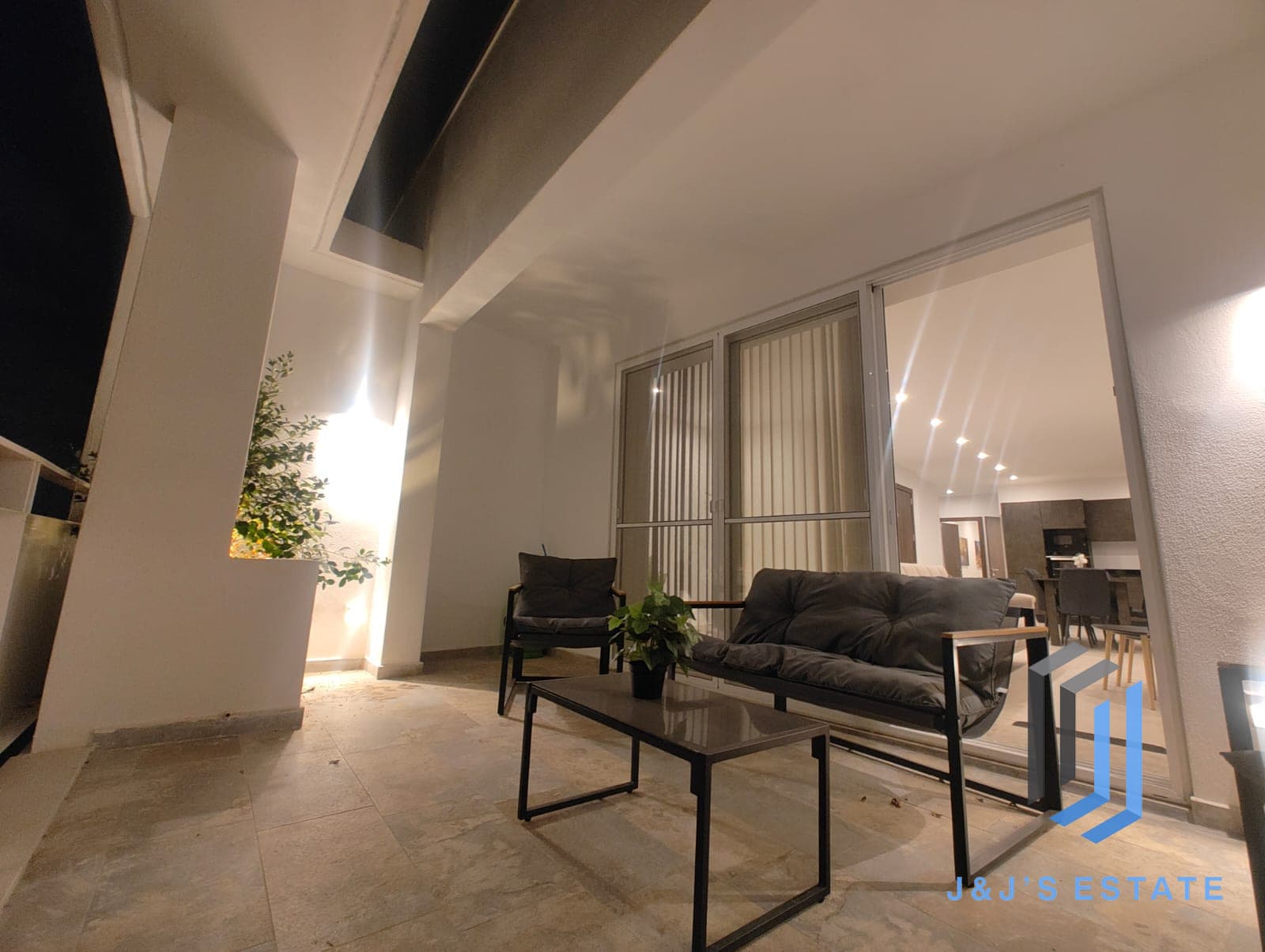 Spacious Three Bedroom Apartment Rental in Balzan · 10