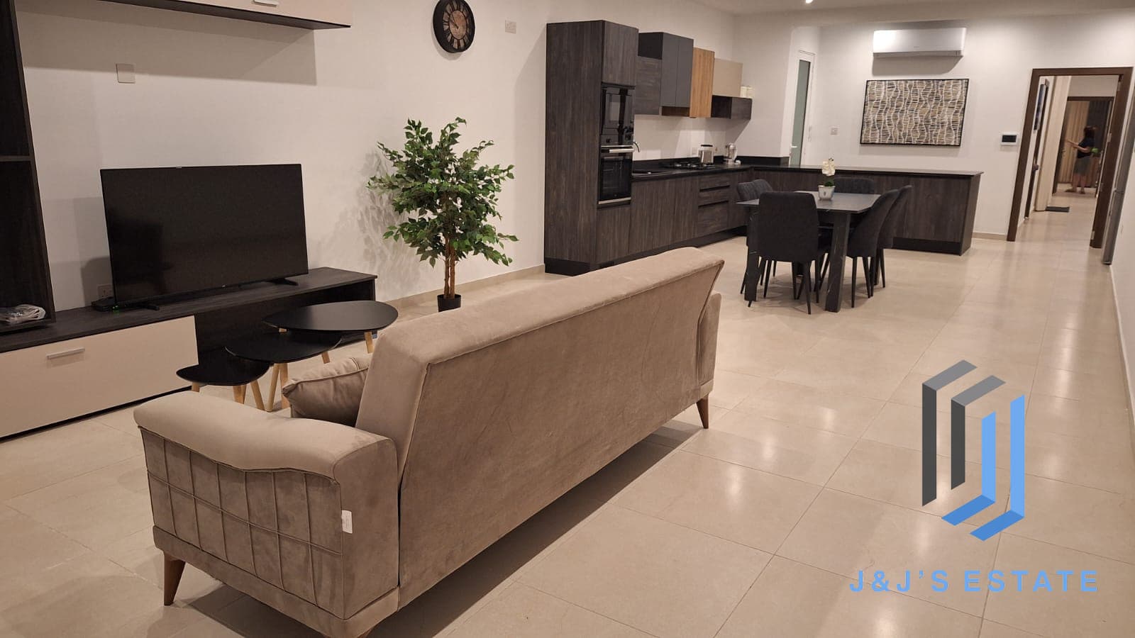 Fully furnished three-bedroom maisonette in Balzan · 1