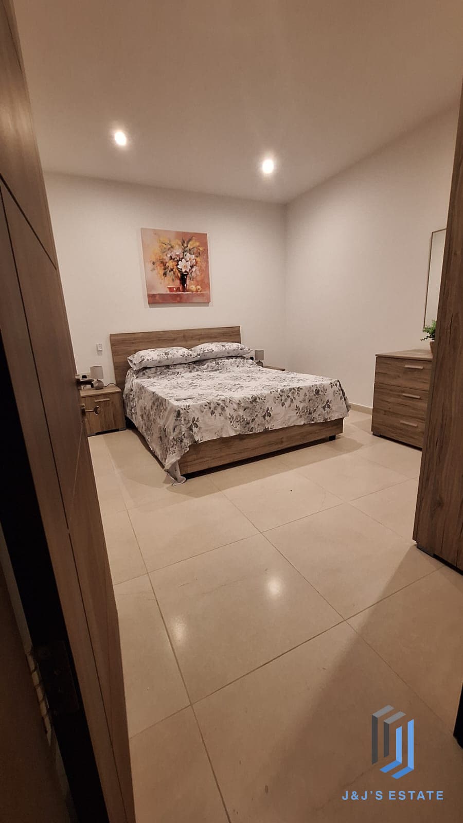Fully furnished three-bedroom maisonette in Balzan · 6