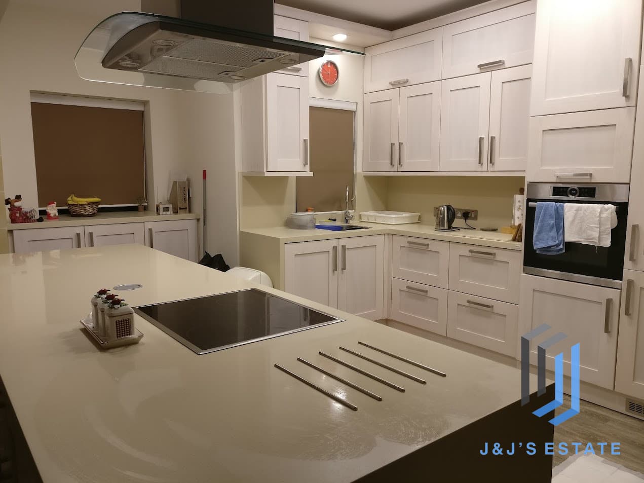 Fully furnished three-bedroom maisonette with panoramic view in San Gwann · 1
