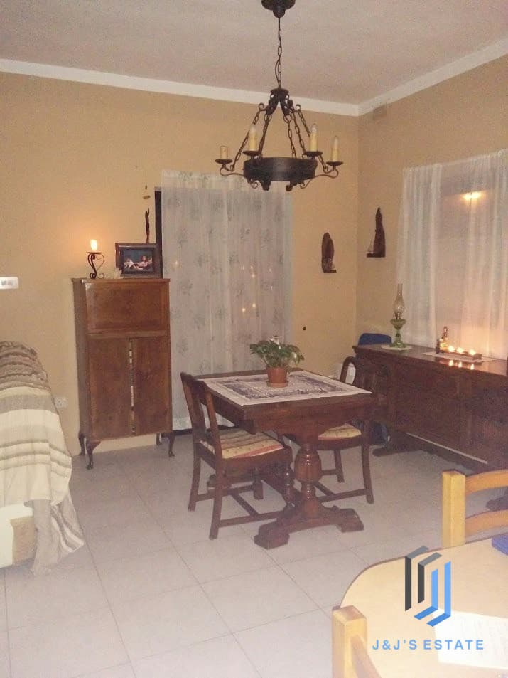 Fully furnished three-bedroom maisonette with panoramic view in San Gwann · 6