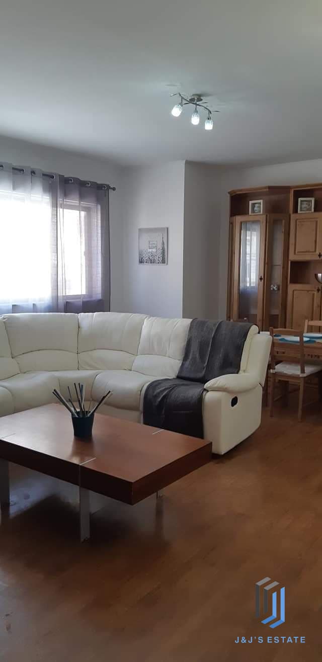 Bright Three Bedroom Apartment in Marsaskala · 3