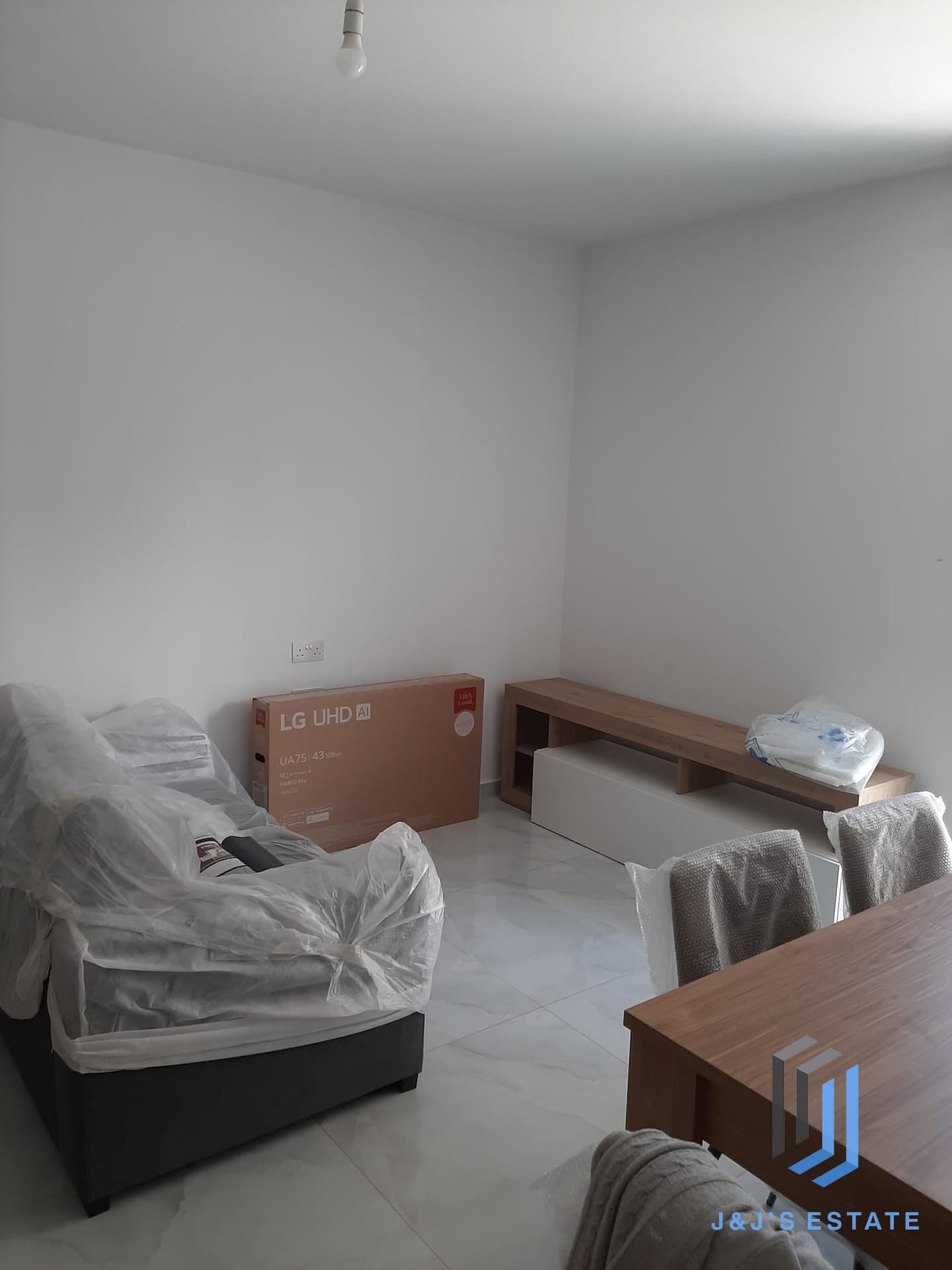 Fully furnished three-bedroom apartment in central Birkirkara · 10