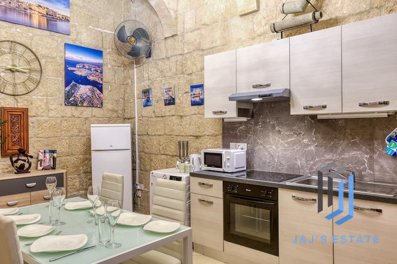 Fully Furnished One Bedroom Townhouse for Rent