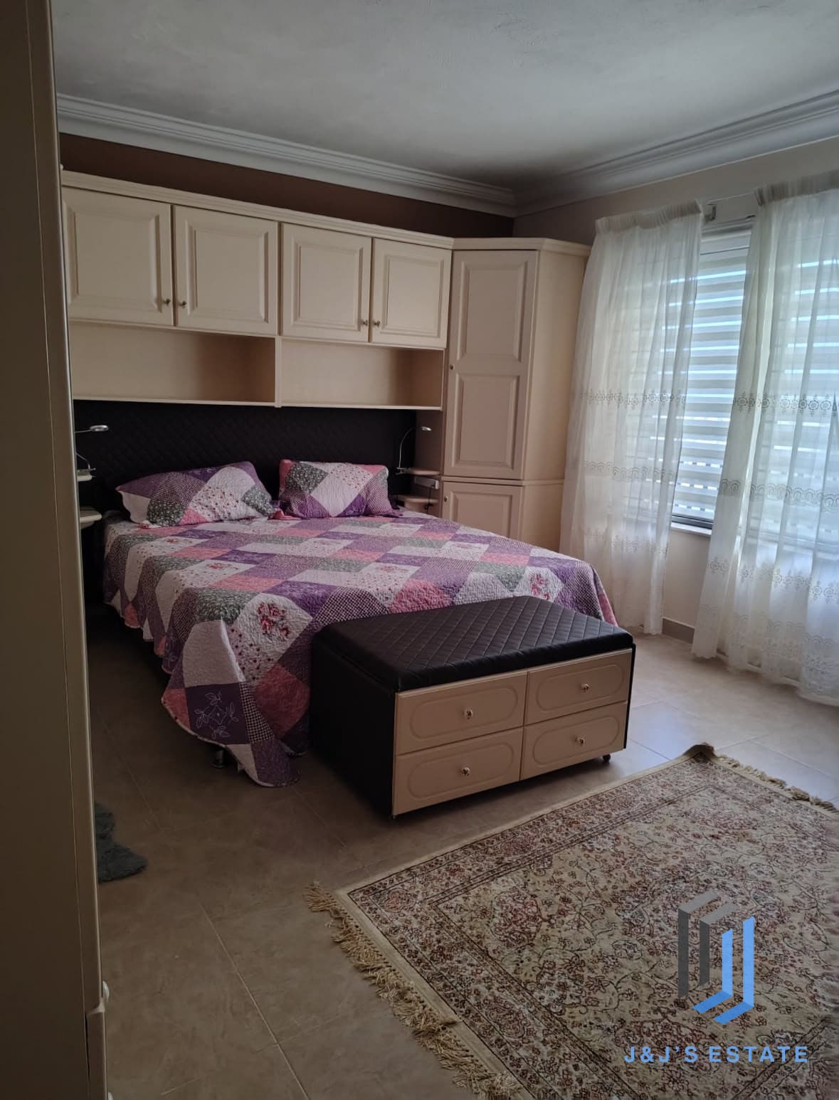 Fully furnished two-bedroom apartment in St Julian's · 2