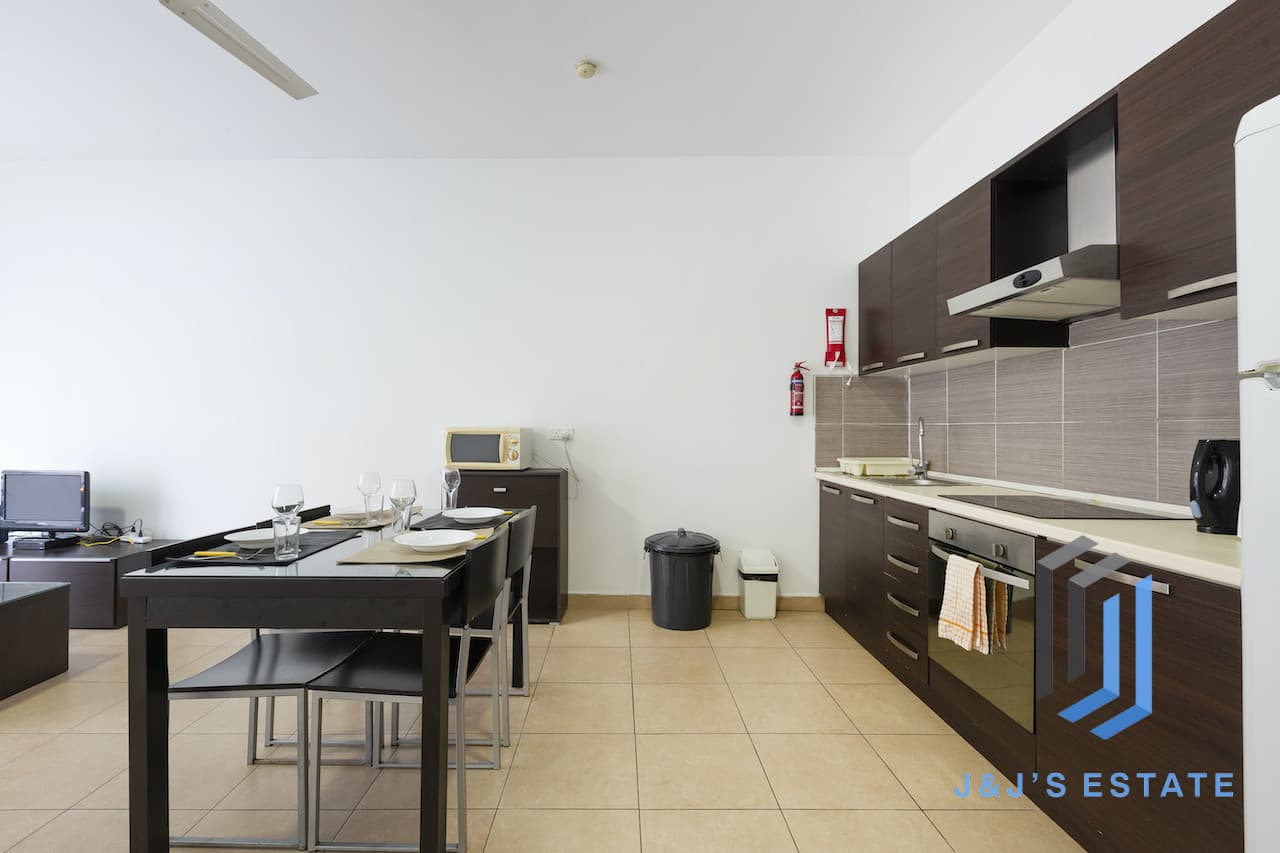 Fully furnished one-bedroom apartment in Paceville, St Julian's · 2