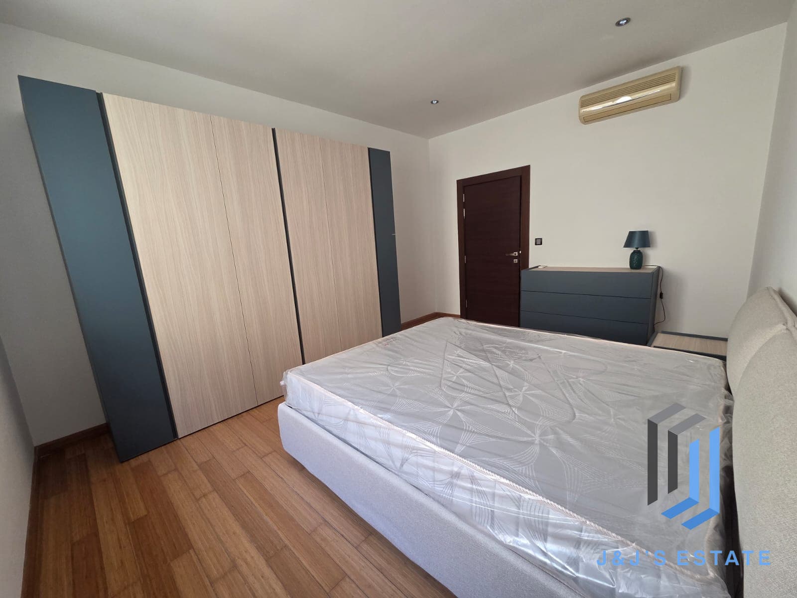 Fully Furnished Maisonette with 3 Bedrooms in Vibrant St Julians · 7