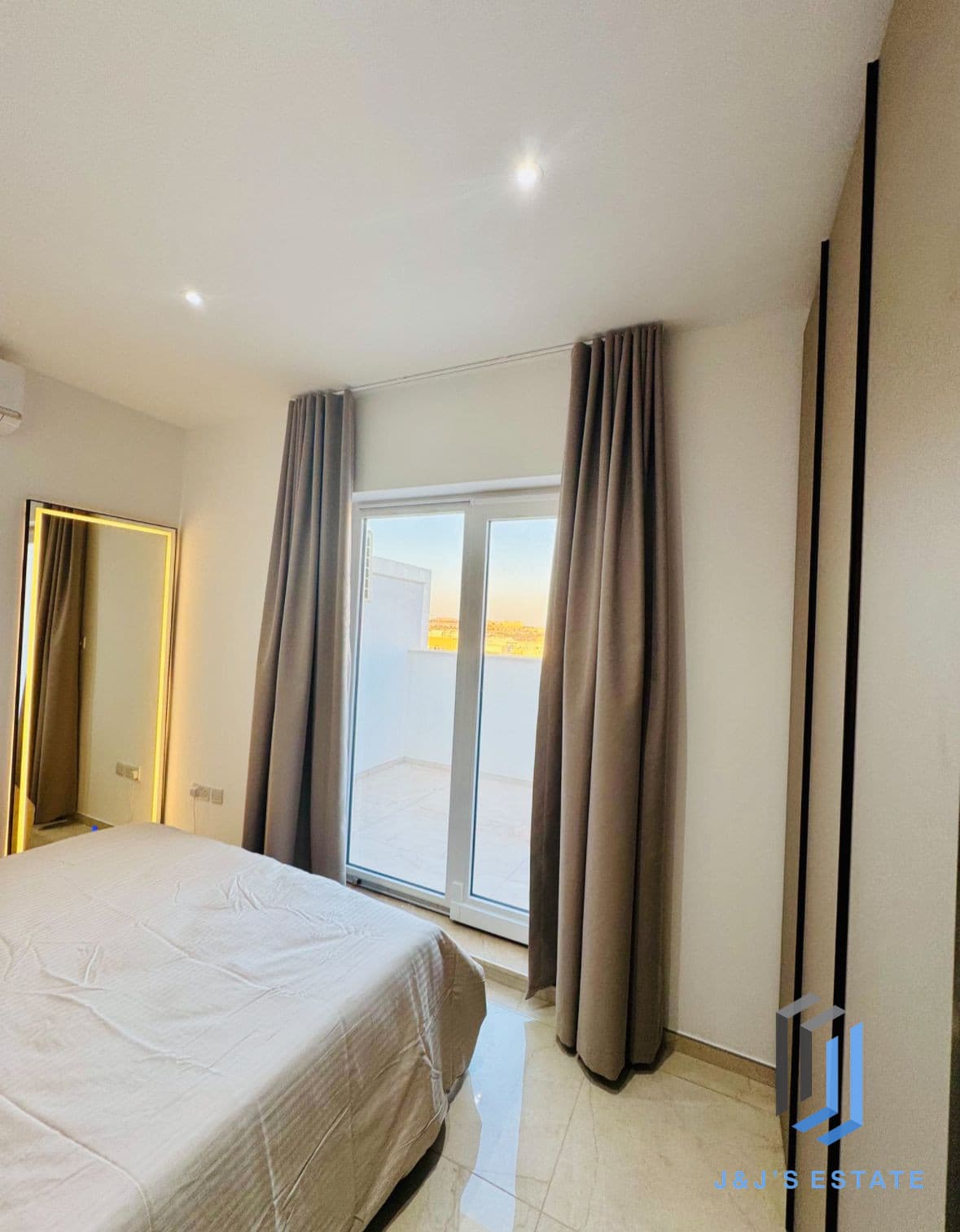 Fully furnished two-bedroom apartment with balcony in Msida · 5