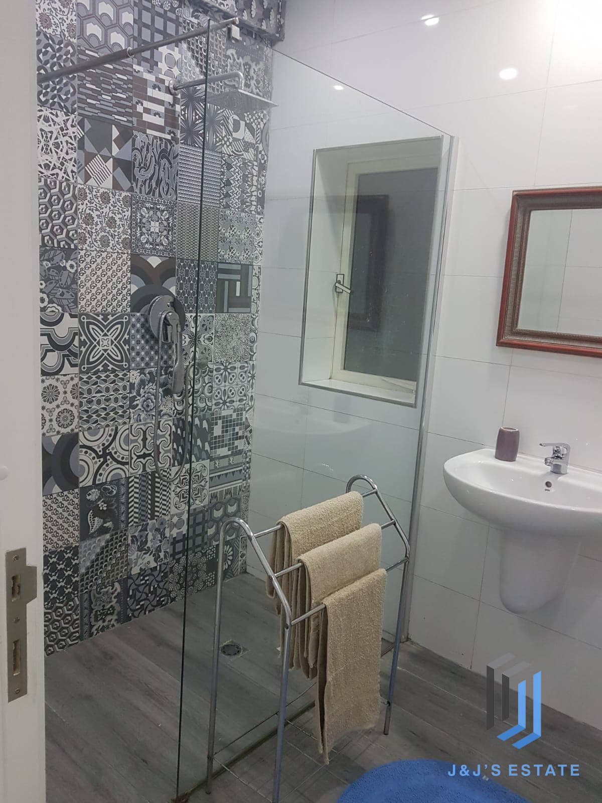 Fully Furnished Two Bedroom Apartment in Peaceful Gharghur · 11