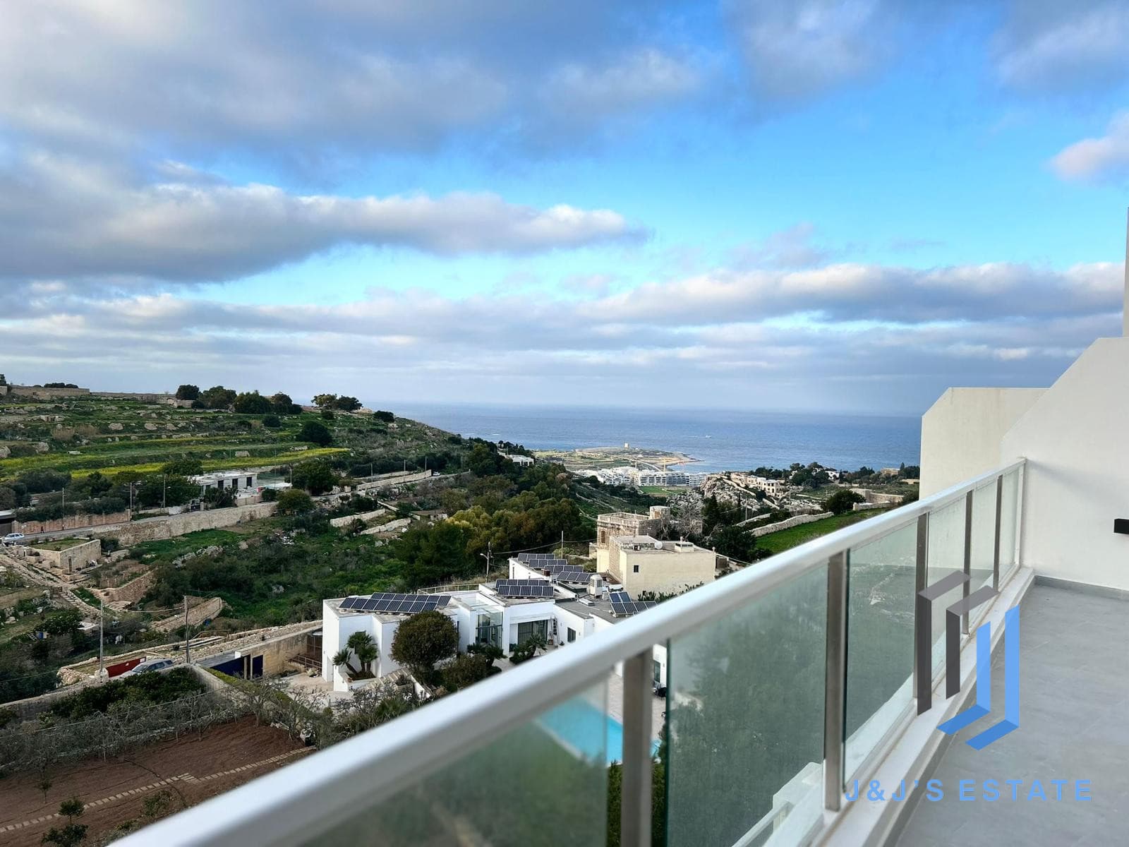 Penthouse Apartment in Tranquil Gharghur With Sea View