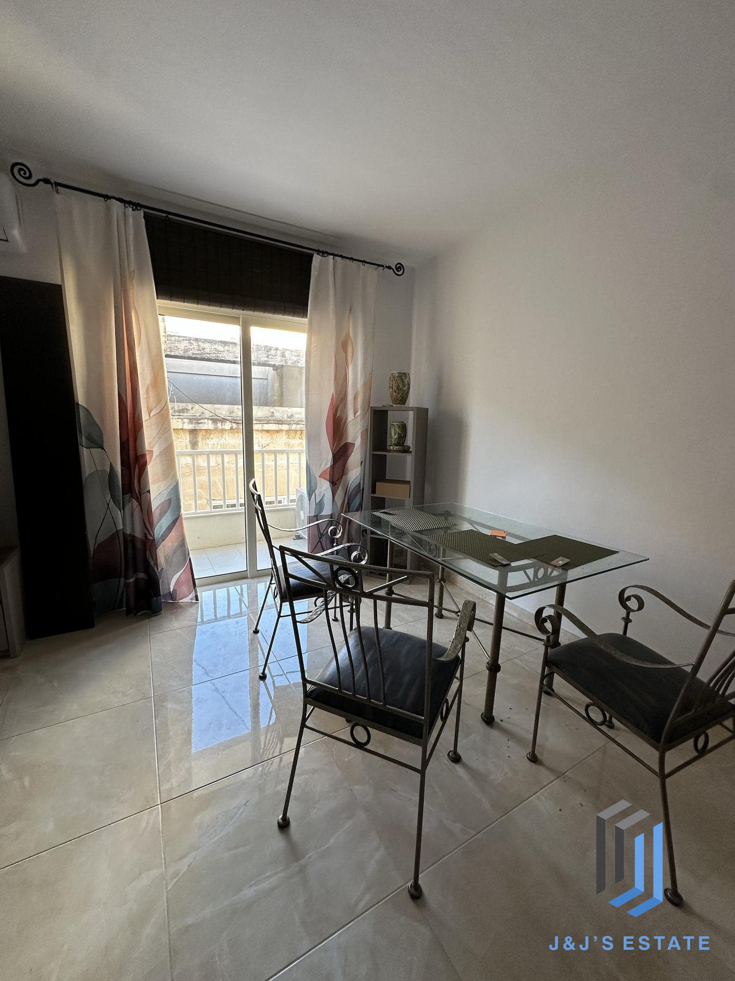 Fully furnished two-bedroom apartment in central Sliema · 5