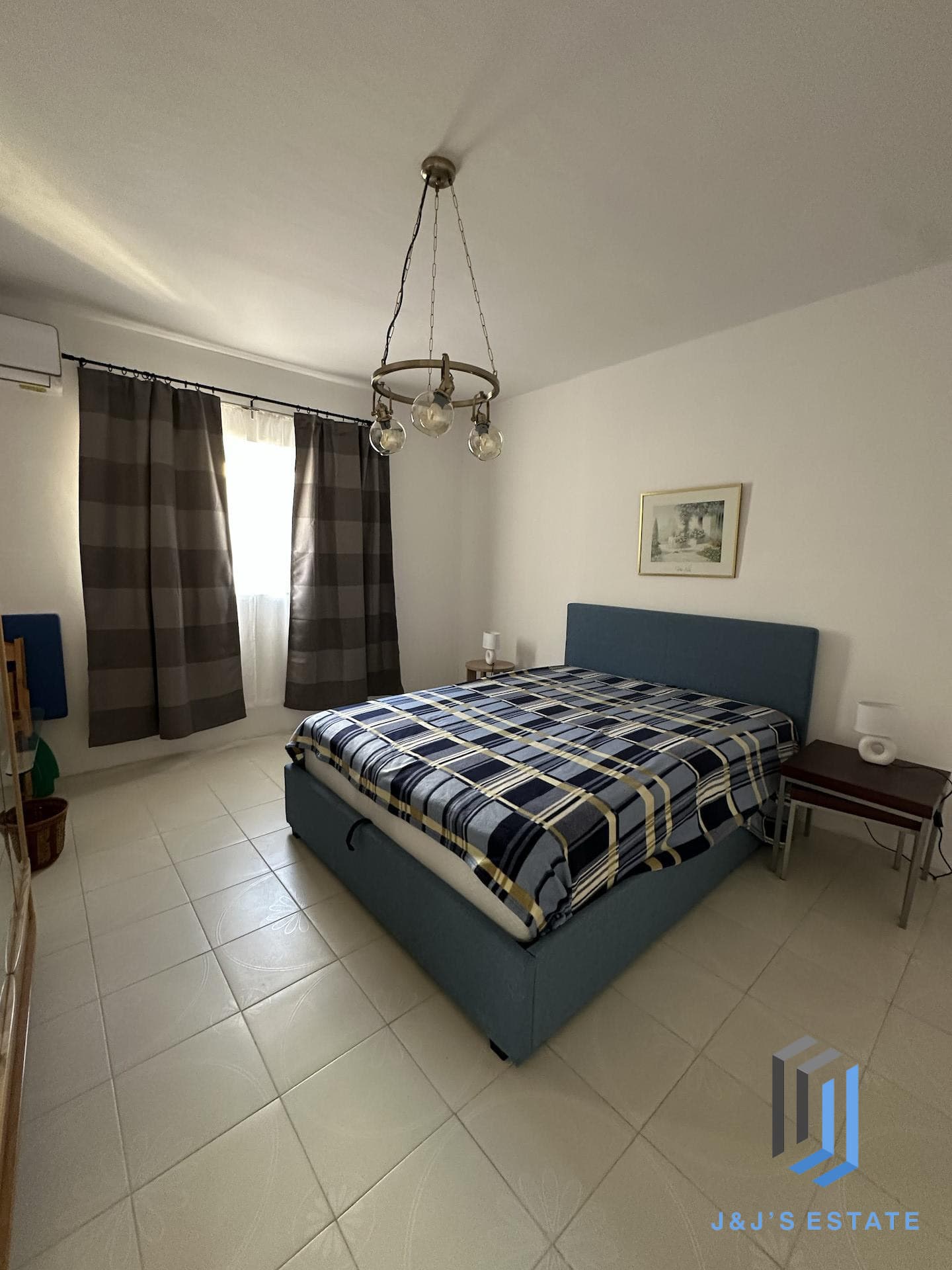 Fully furnished two-bedroom apartment in central Sliema · 9