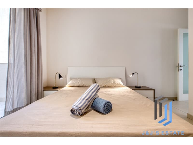 Fully Furnished Two Bedroom Apartment in Sliema Neat the Sea · 20