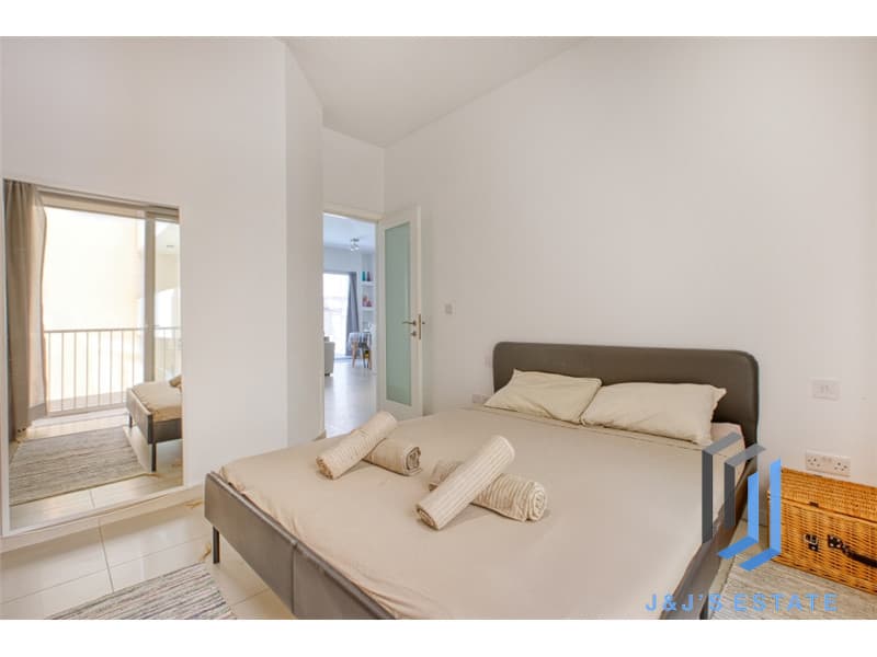 Fully Furnished Two Bedroom Apartment in Sliema Neat the Sea · 22