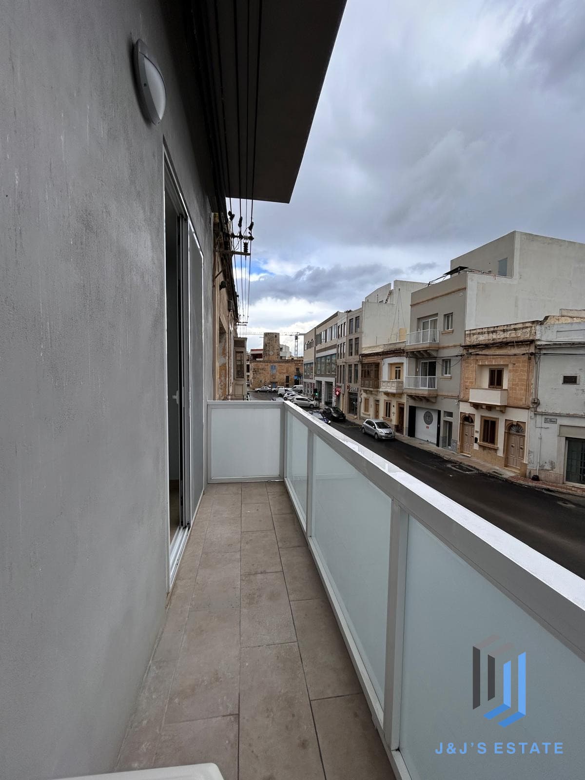 Fully furnished three-bedroom apartment in central Birkirkara · 8