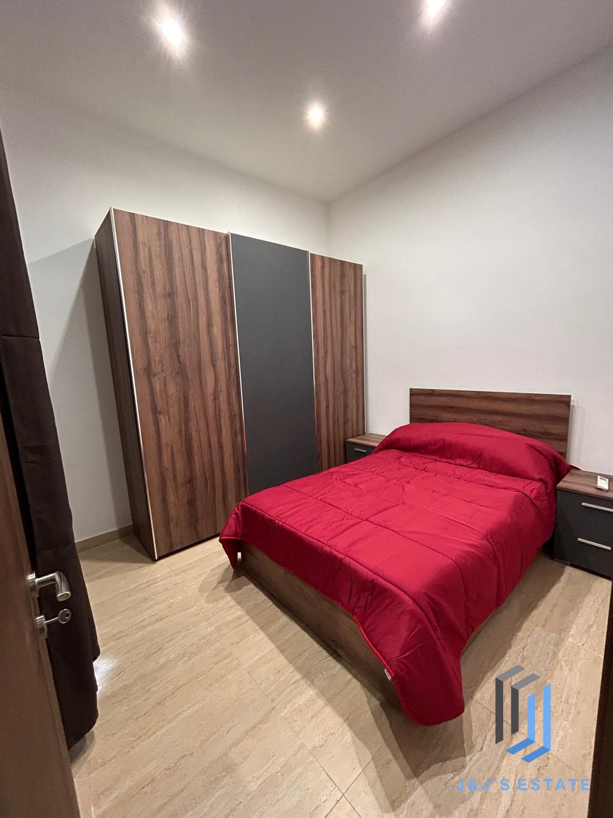 Fully furnished three-bedroom apartment in central Birkirkara · 11