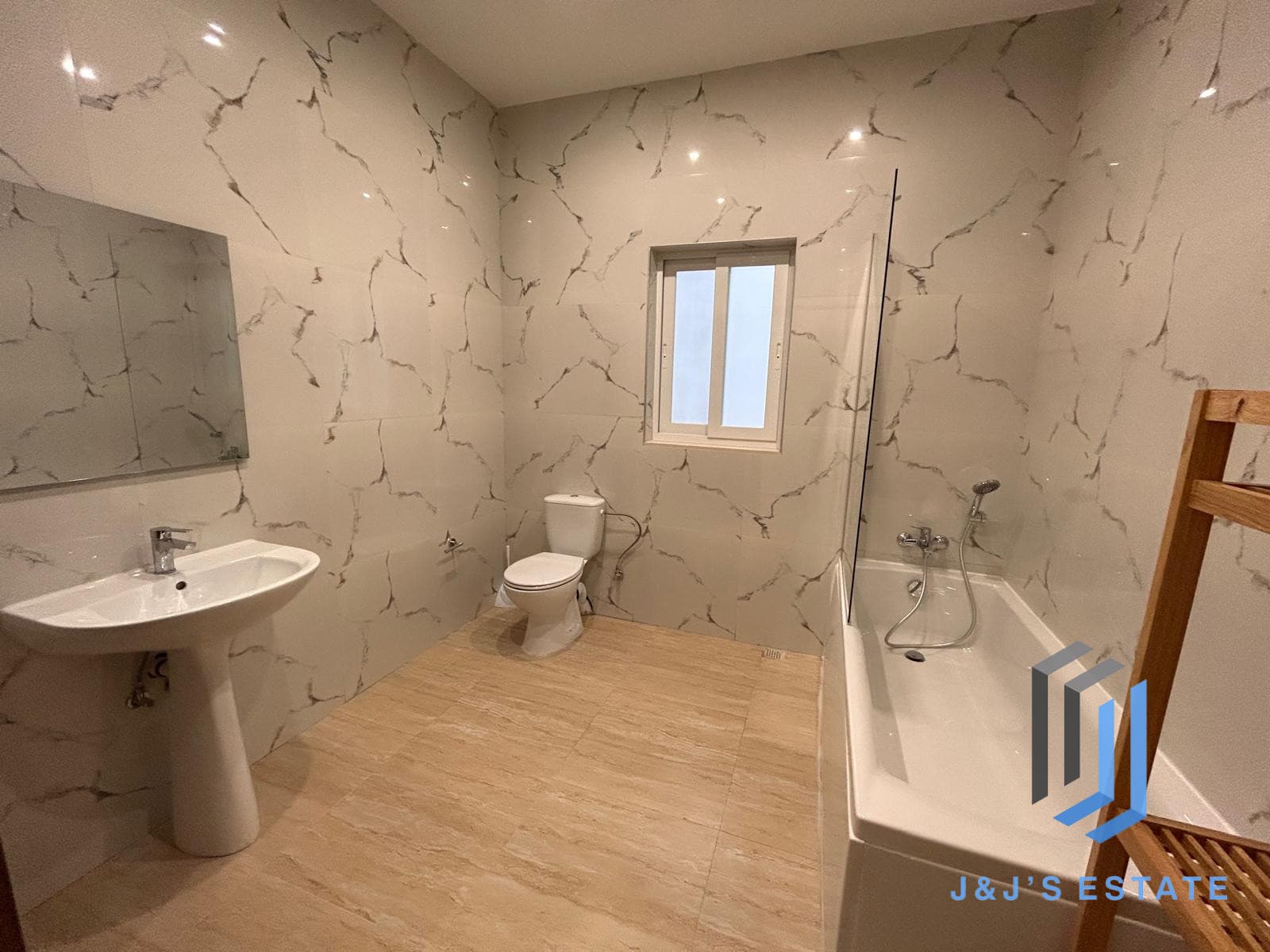 Fully furnished three-bedroom apartment in central Birkirkara · 20