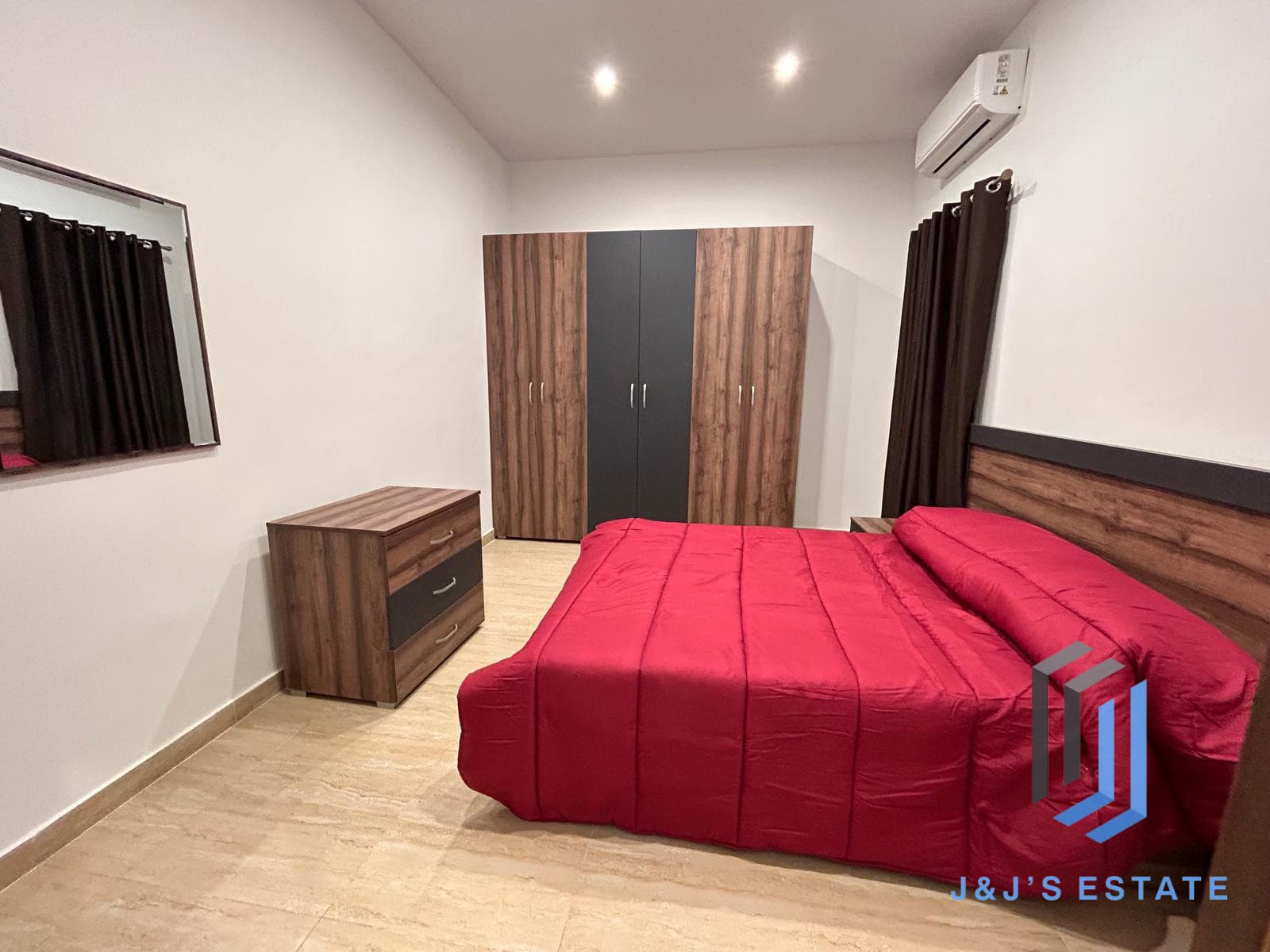 Fully furnished three-bedroom apartment in central Birkirkara · 14