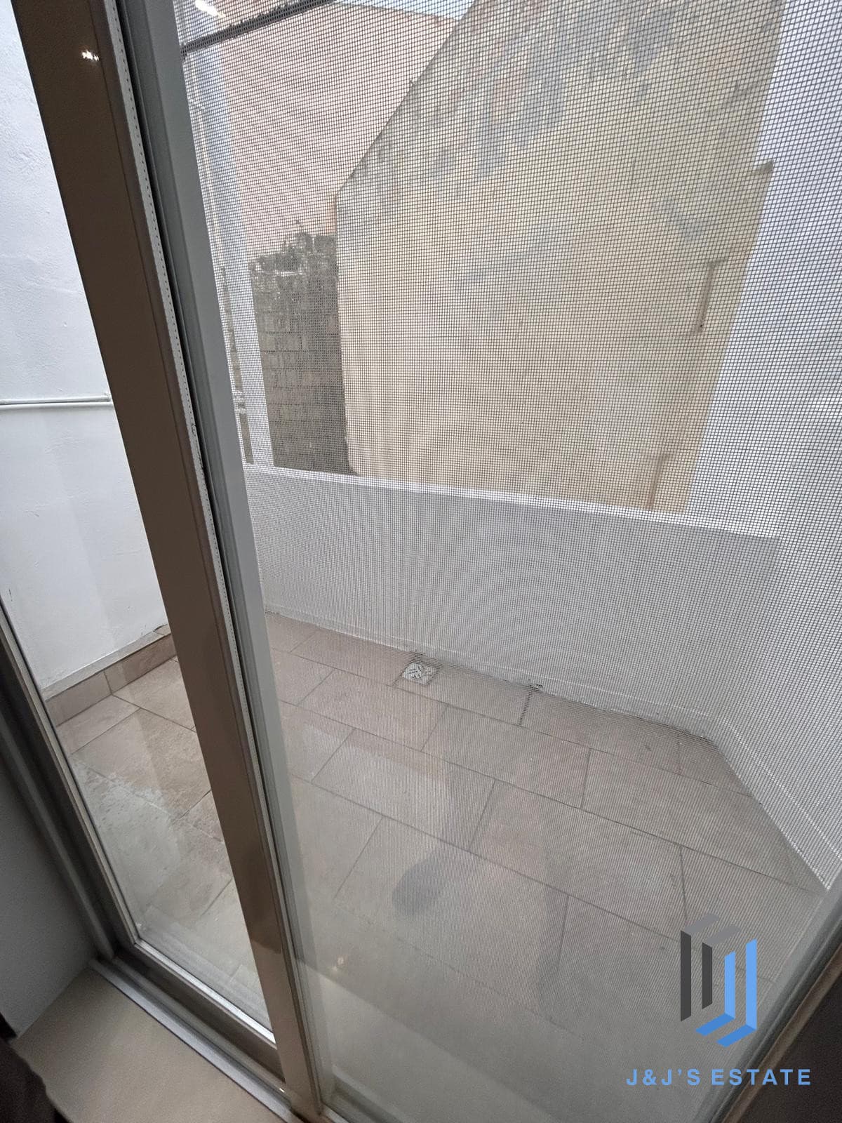 Fully furnished three-bedroom apartment in central Birkirkara · 9