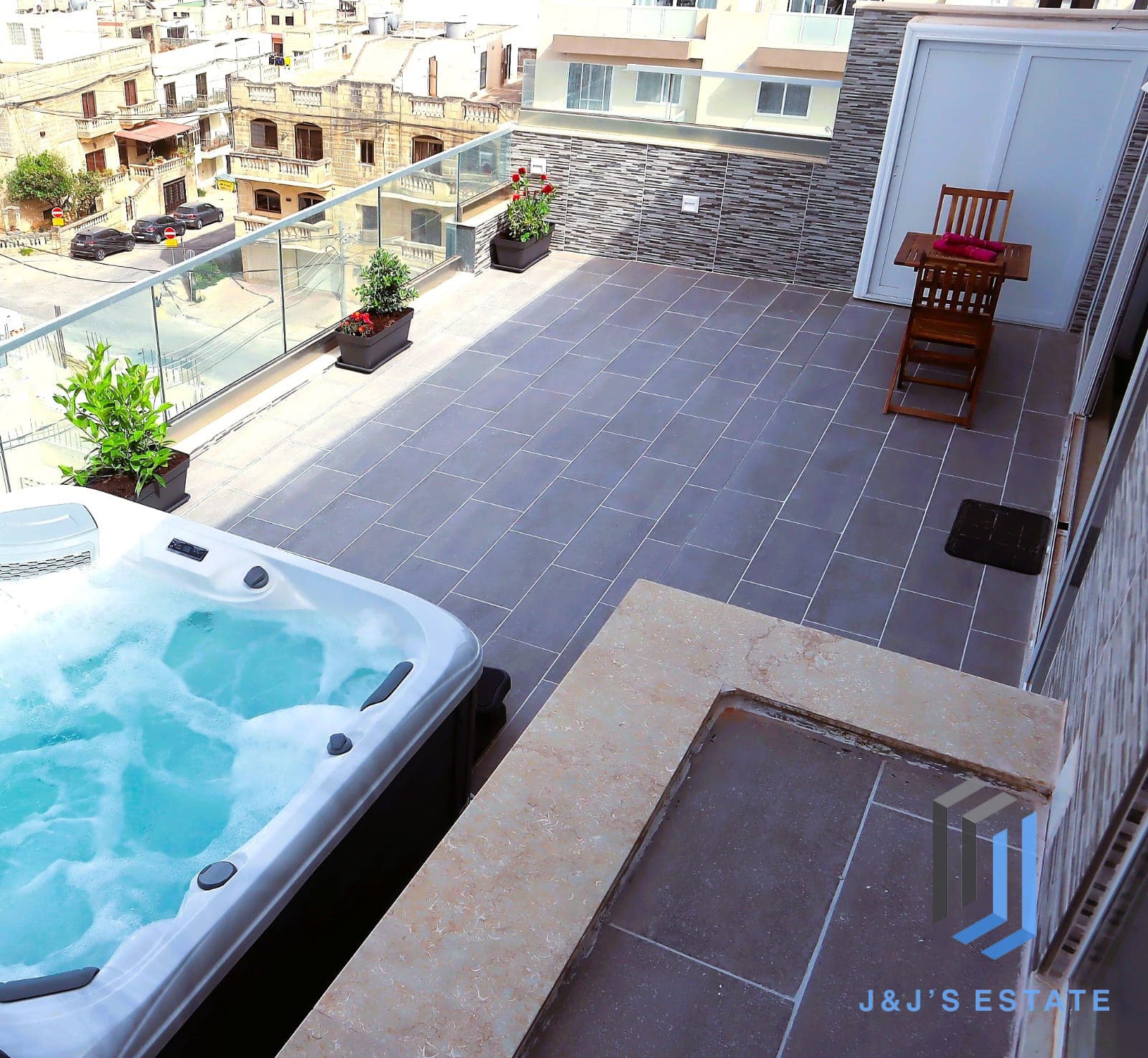 Fully Furnished Swieqi Penthouse with Sea View