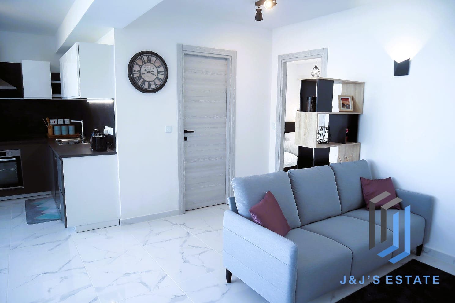 Fully Furnished Swieqi Penthouse with Sea View · 6