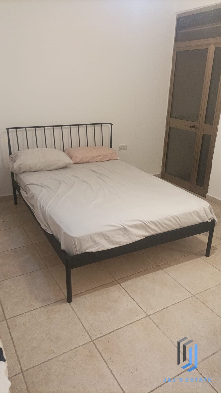 Modern Two Bedroom Ground Floor Flat in Hamrun · 6