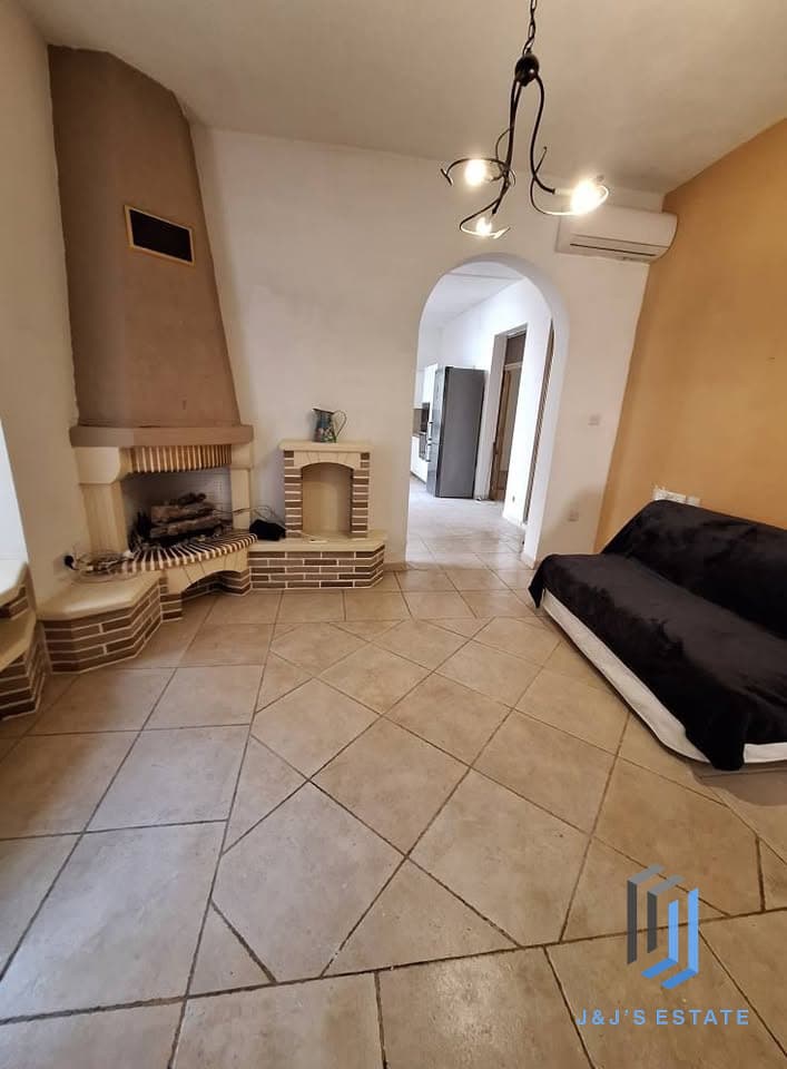Modern Two Bedroom Ground Floor Flat in Hamrun · 2