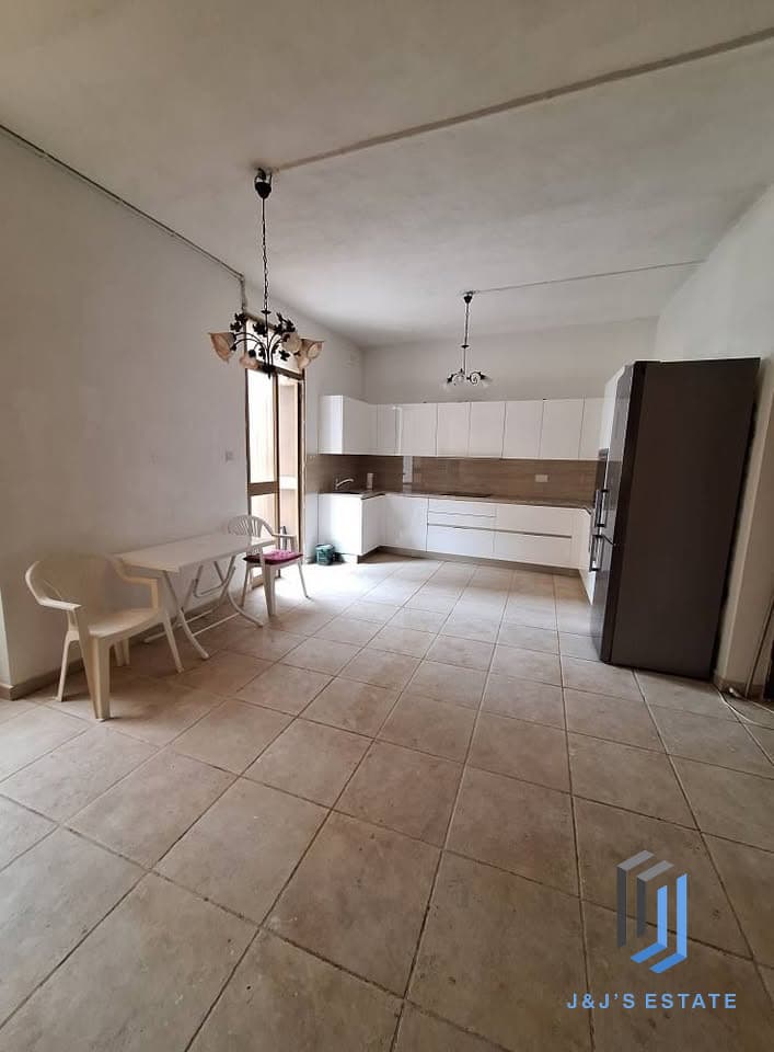 Modern Two Bedroom Ground Floor Flat in Hamrun · 4