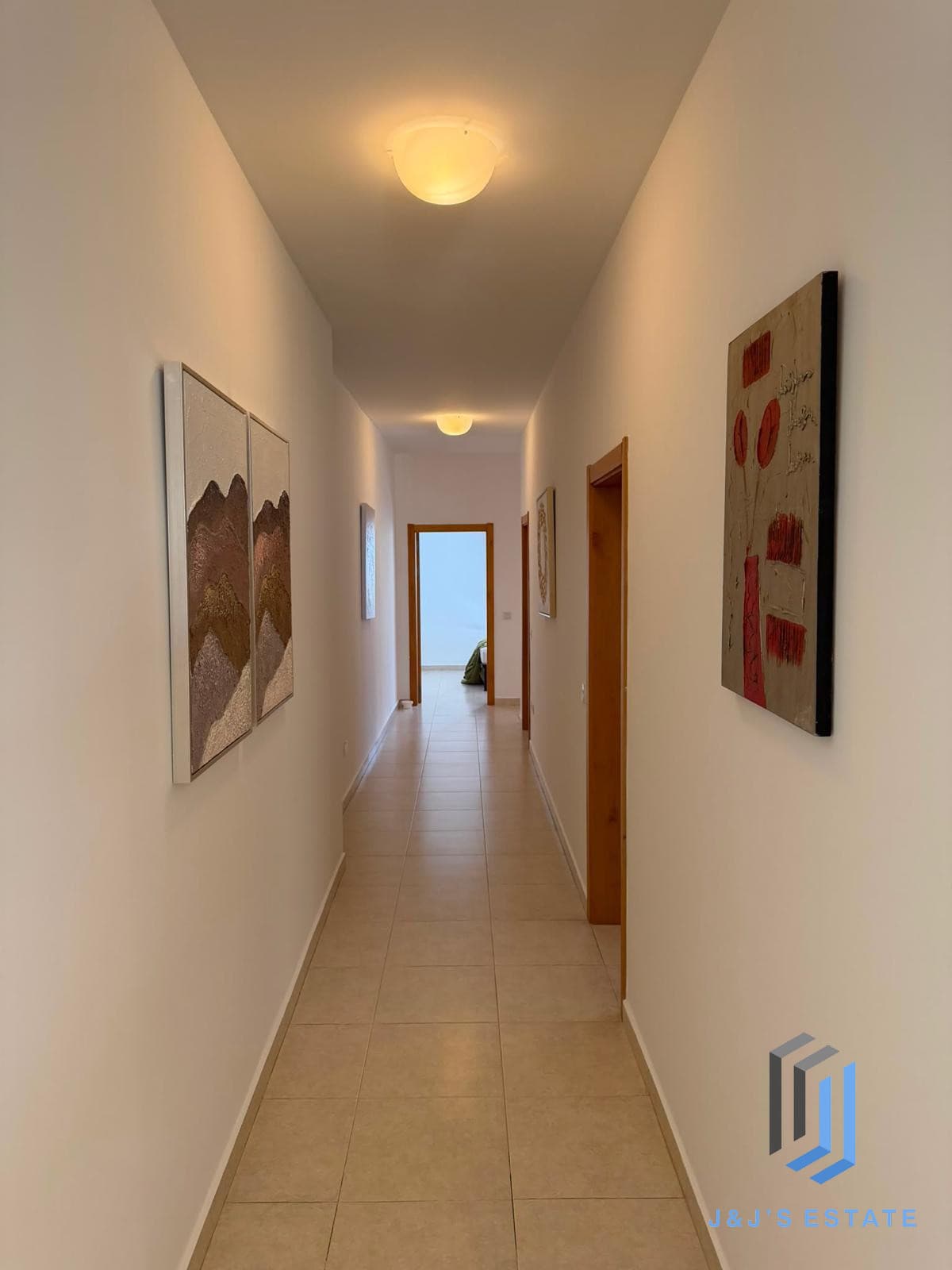 Fully furnished three-bedroom apartment in central Sliema · 10