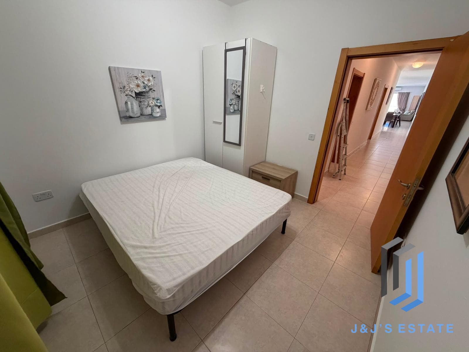 Fully furnished three-bedroom apartment in central Sliema · 14