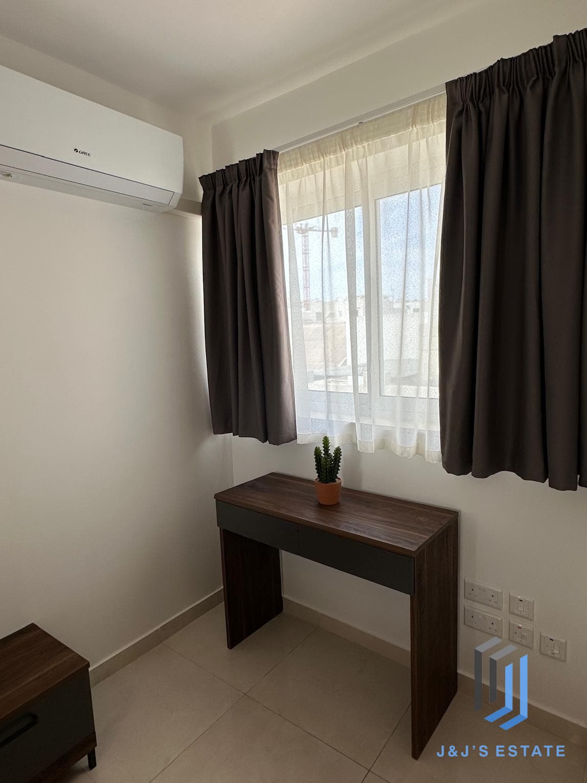 Sea View Penthouse Apartment with One Bedroom · 14