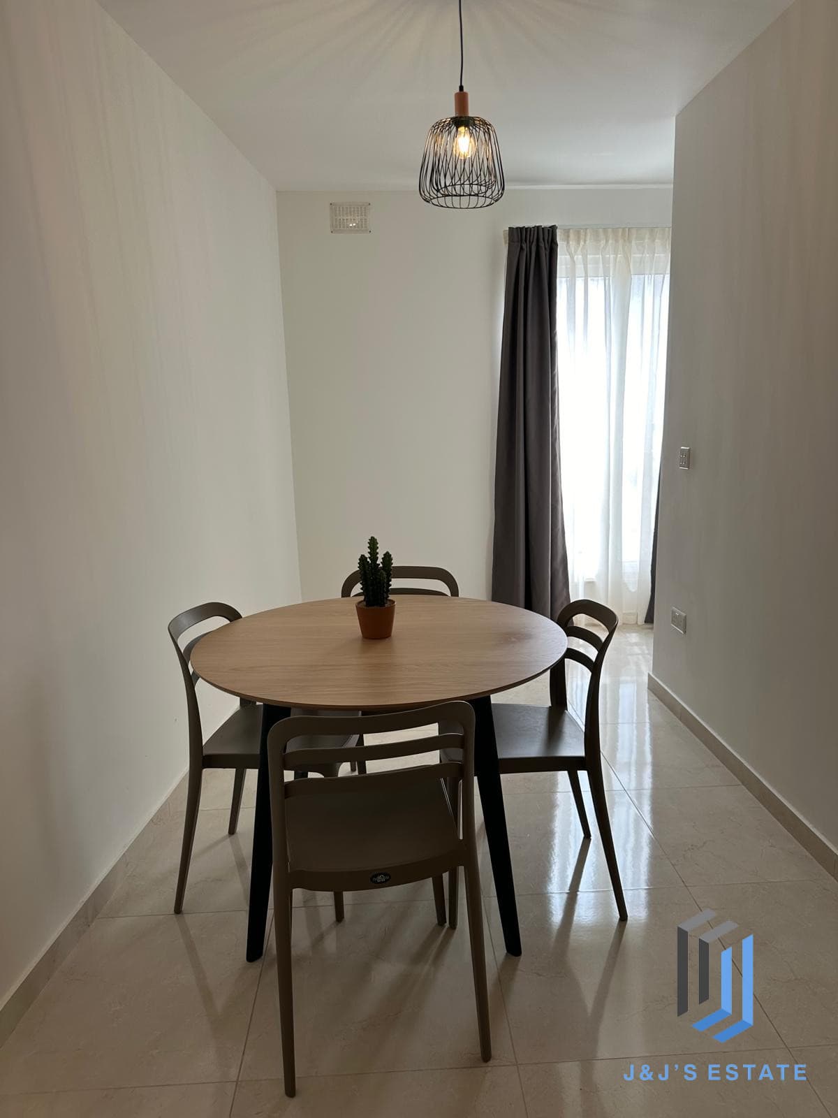 Sea View Penthouse Apartment with One Bedroom · 4