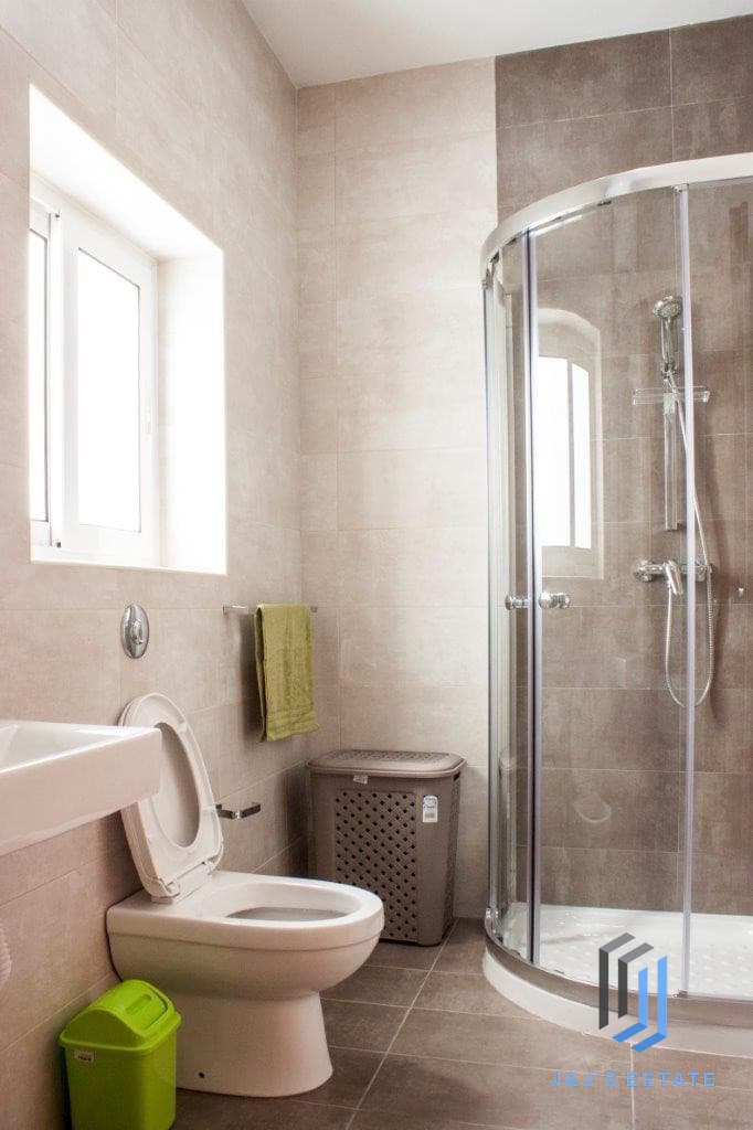 Modern One Bedroom Apartment for Rent in Gzira · 4