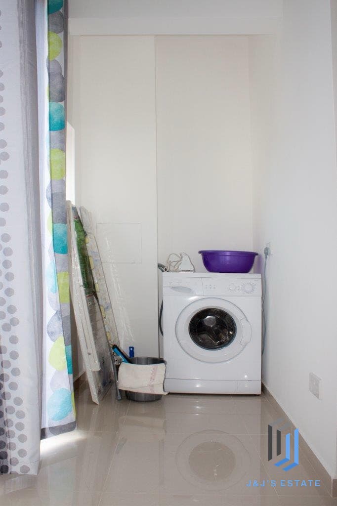 Modern One Bedroom Apartment for Rent in Gzira · 6