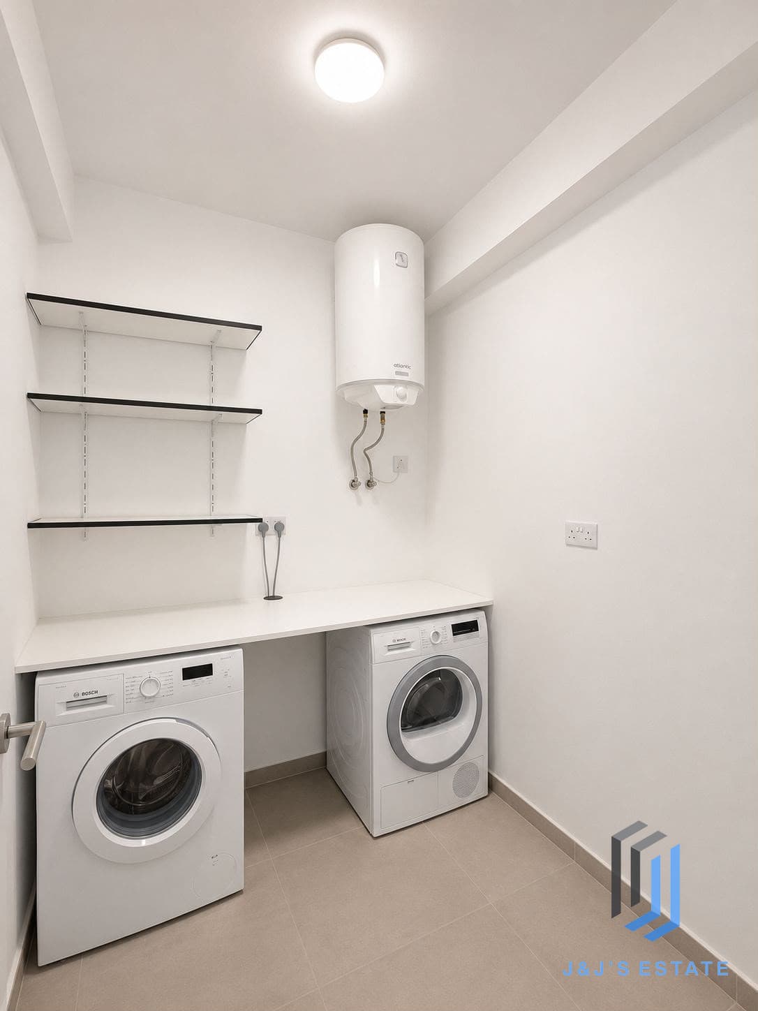 Fully Furnished Three Bedroom Apartment in Swieqi · 5